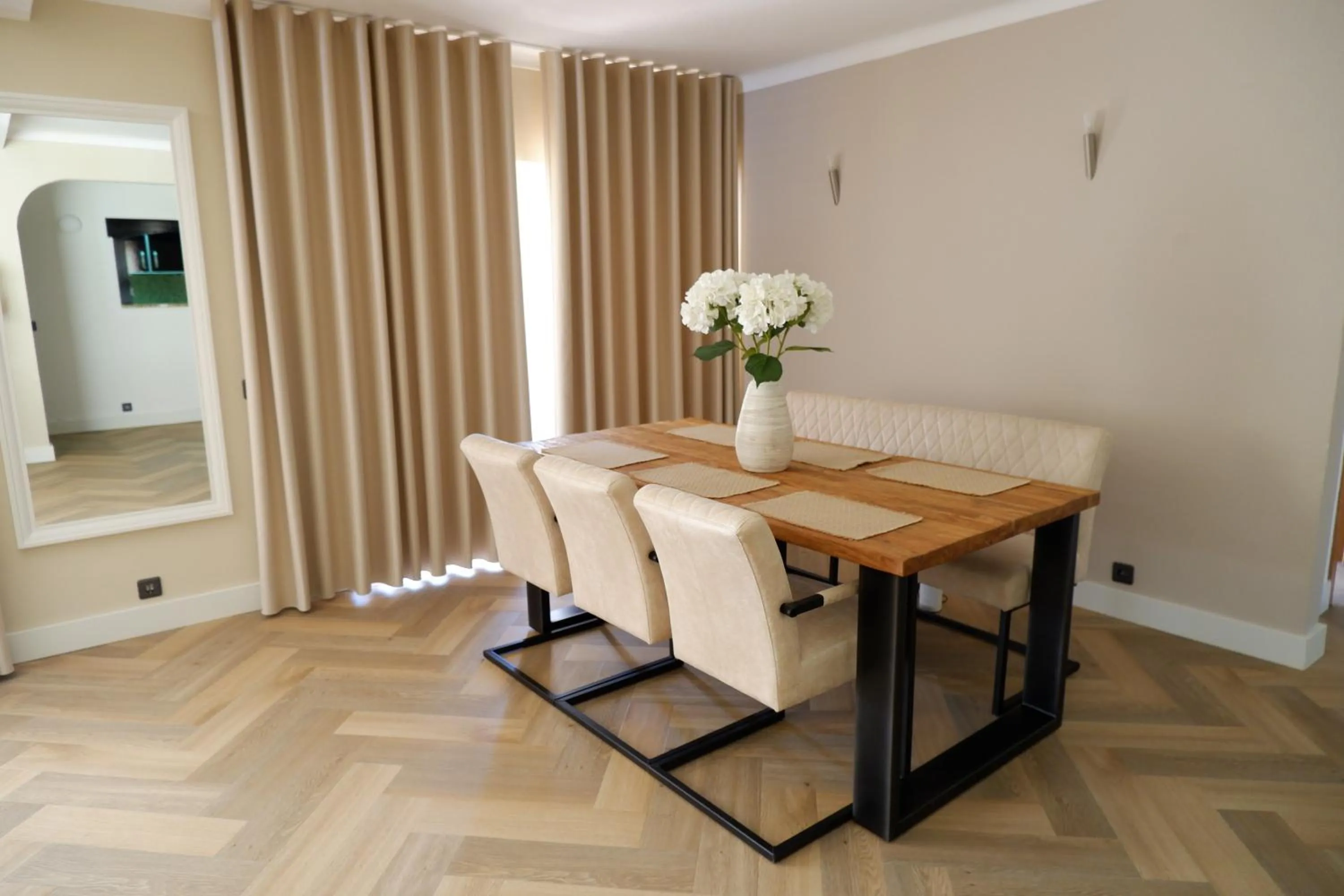 Dining area in Casa Carioca Carvoeiro