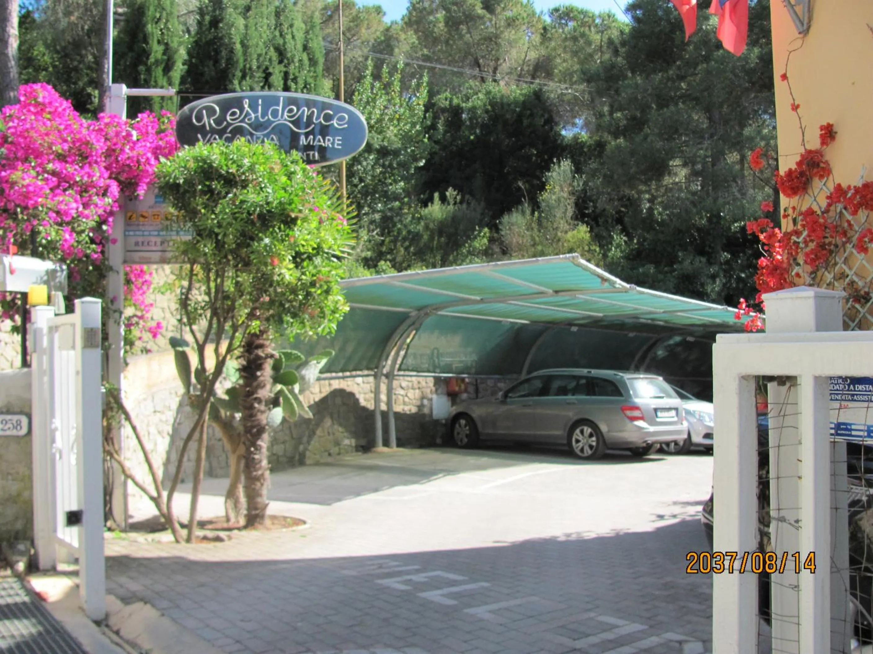 Property logo or sign in Residence Vacanza Mare