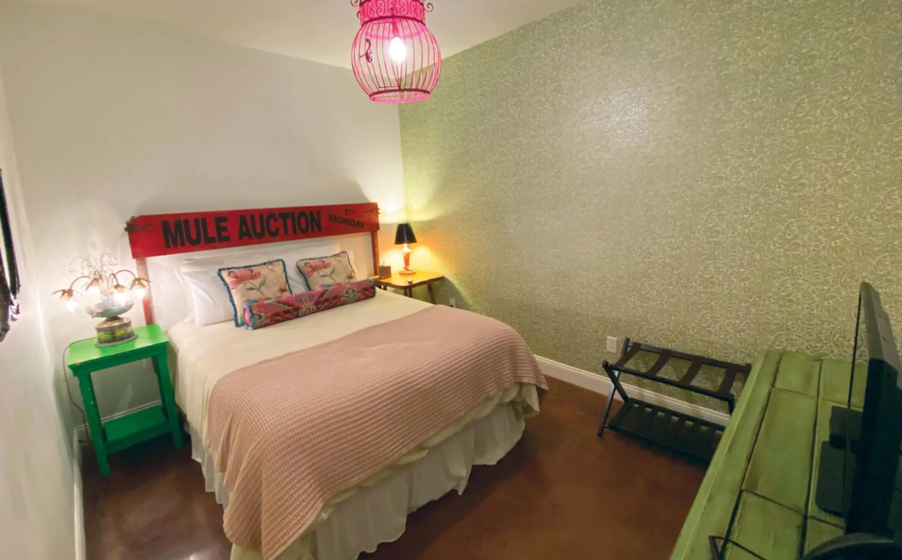 Double Room with Private External Bathroom in Mulberry Inn Double Room with Private External Bathroom in Mulberry Inn