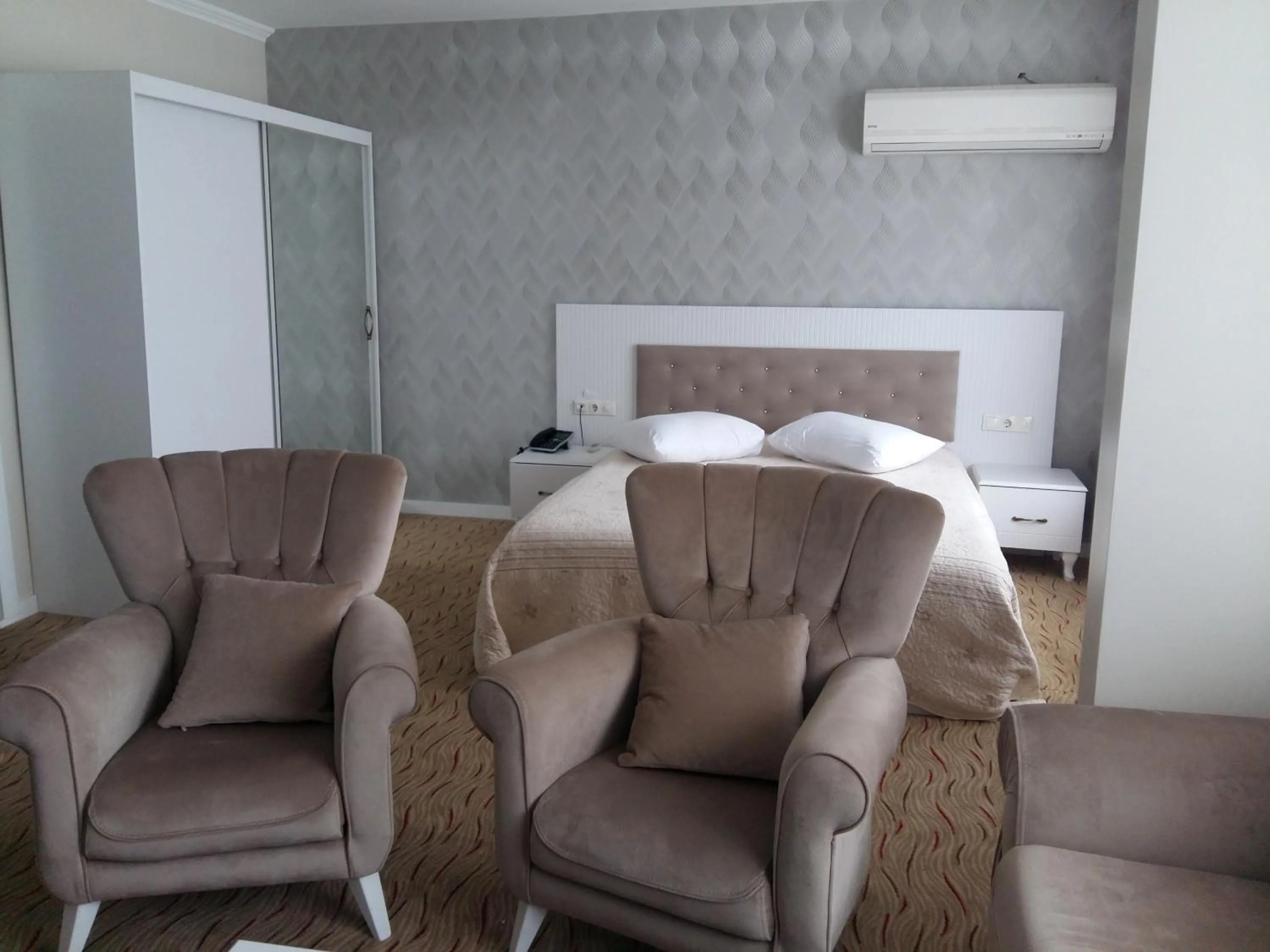 Decorative detail, Bed in Cihan Hotel