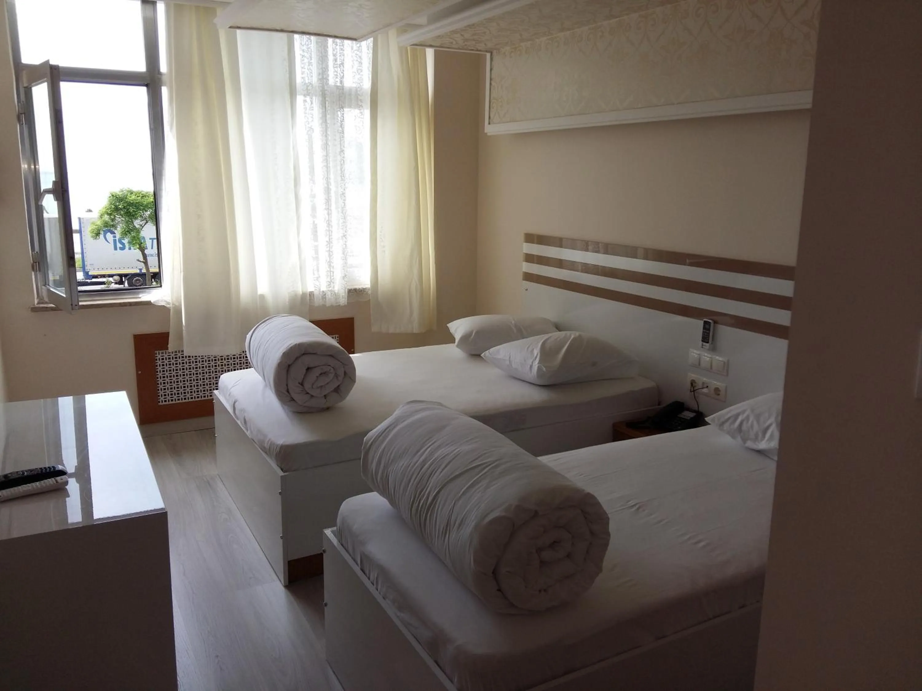 Photo of the whole room, Bed in Cihan Hotel