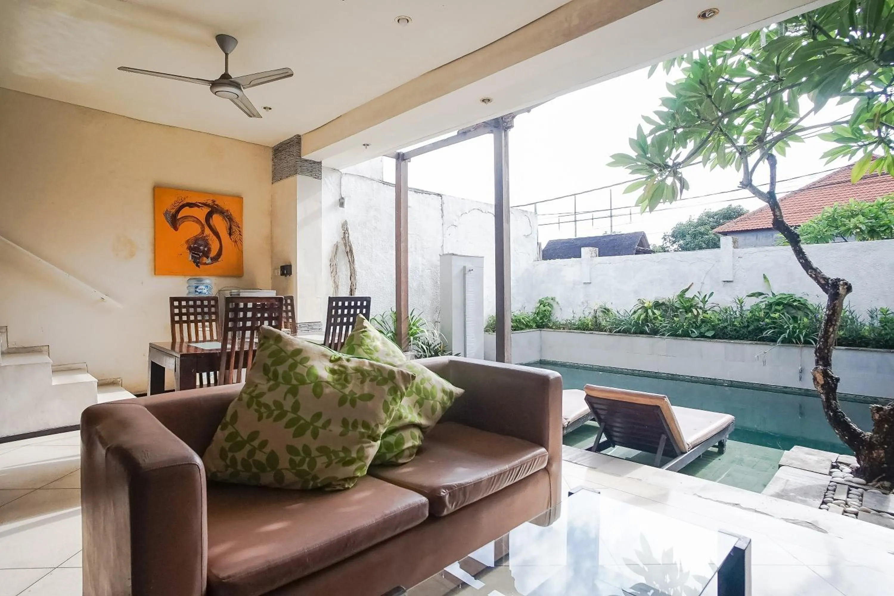 Swimming pool in Queen Rose Villa & Spa