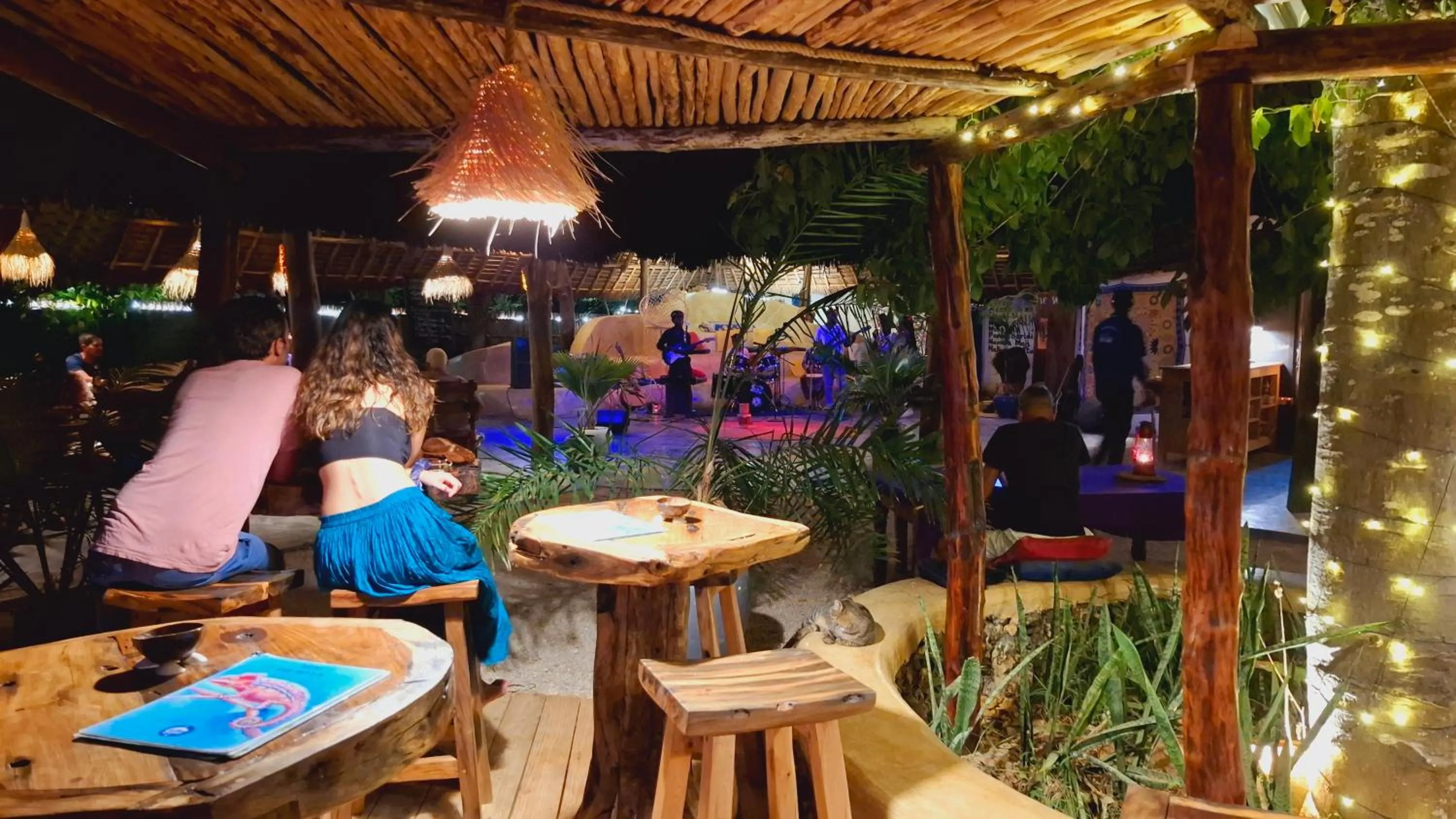 Restaurant/places to eat in Kameleon Blue