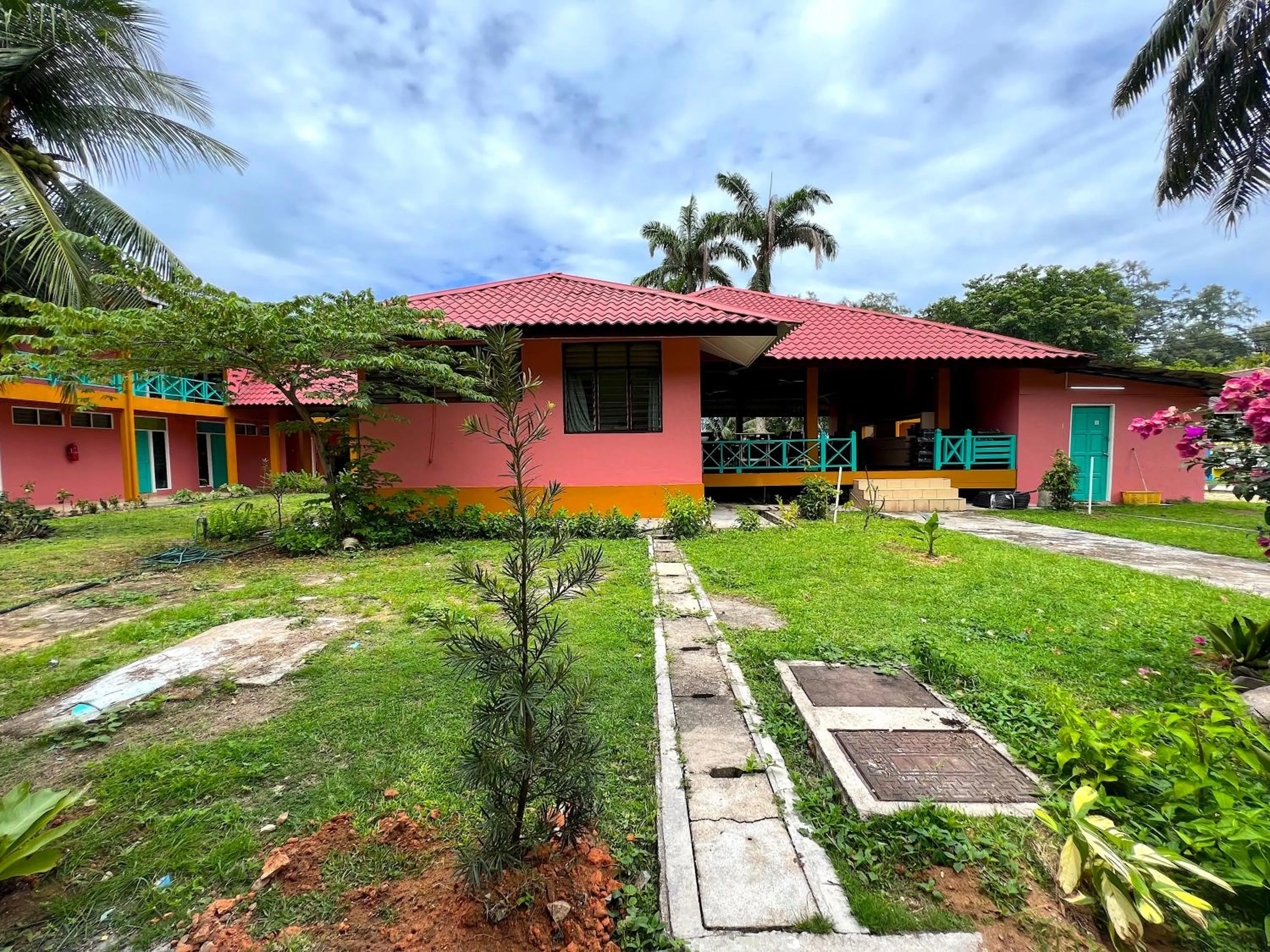 Property building in papaya resort