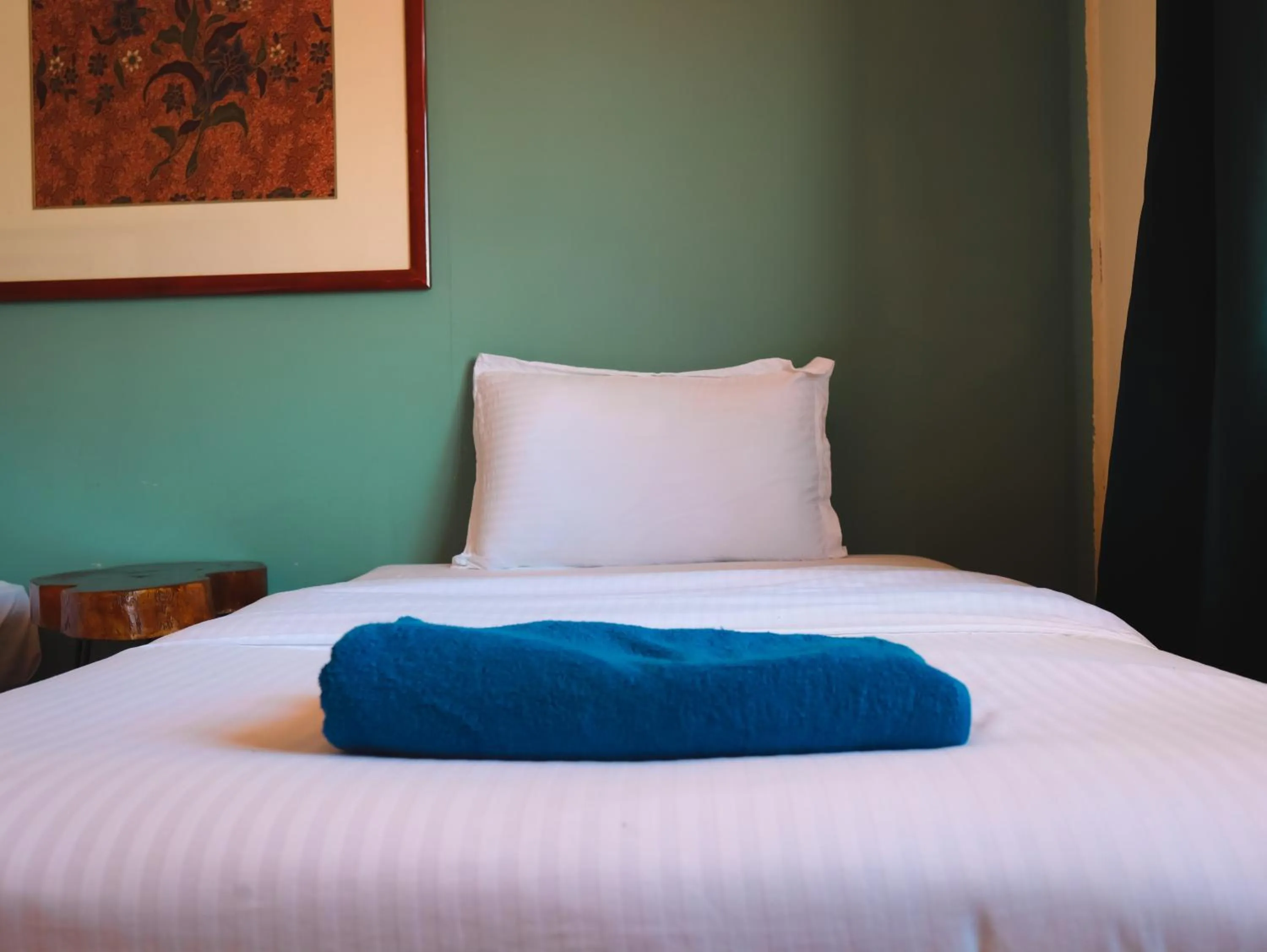 Bed in papaya resort