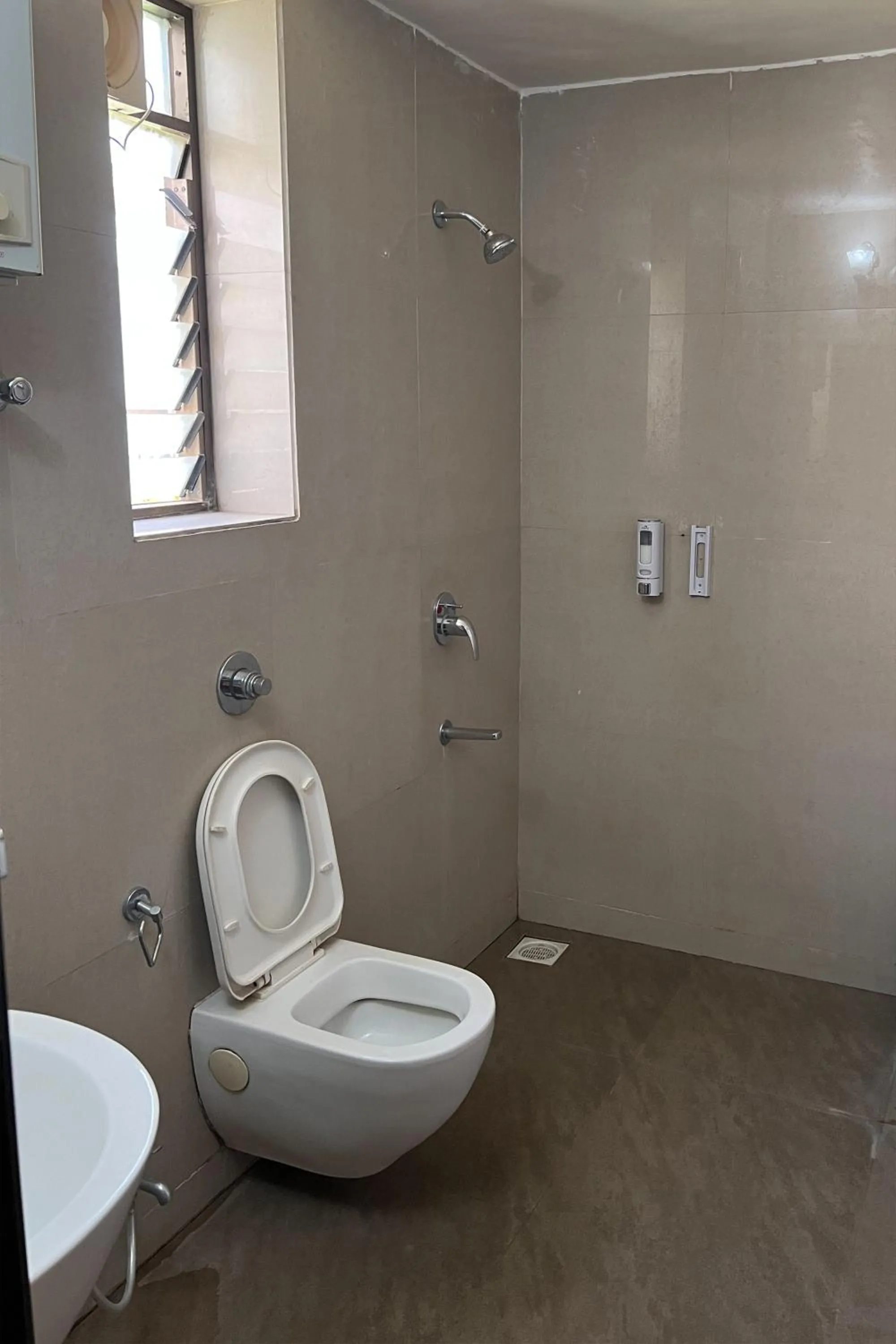 Bathroom in Anand Resort - A luxury Private Pool Resort in Nashik