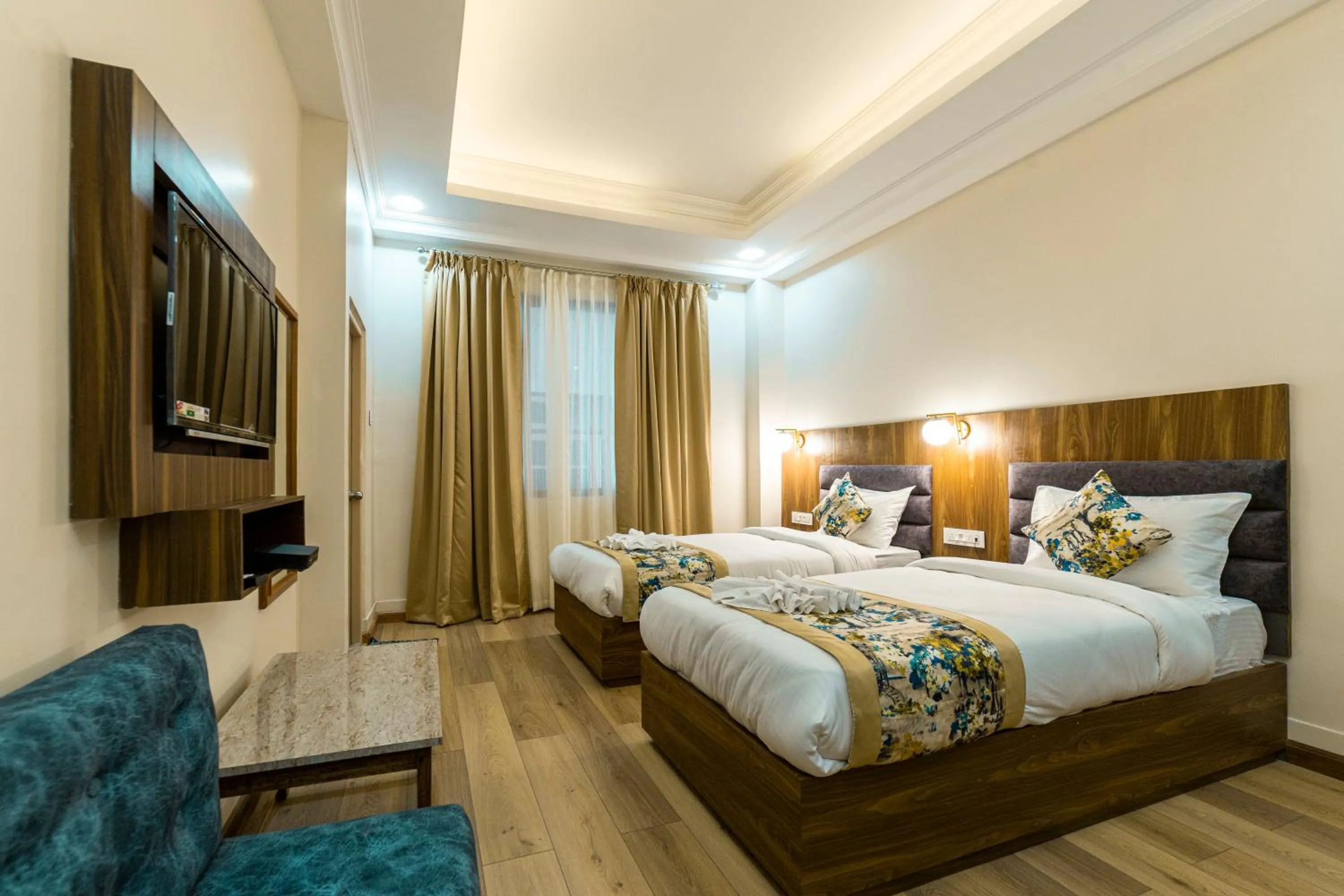 Photo of the whole room, Bed in Citrus Boutique Hotel