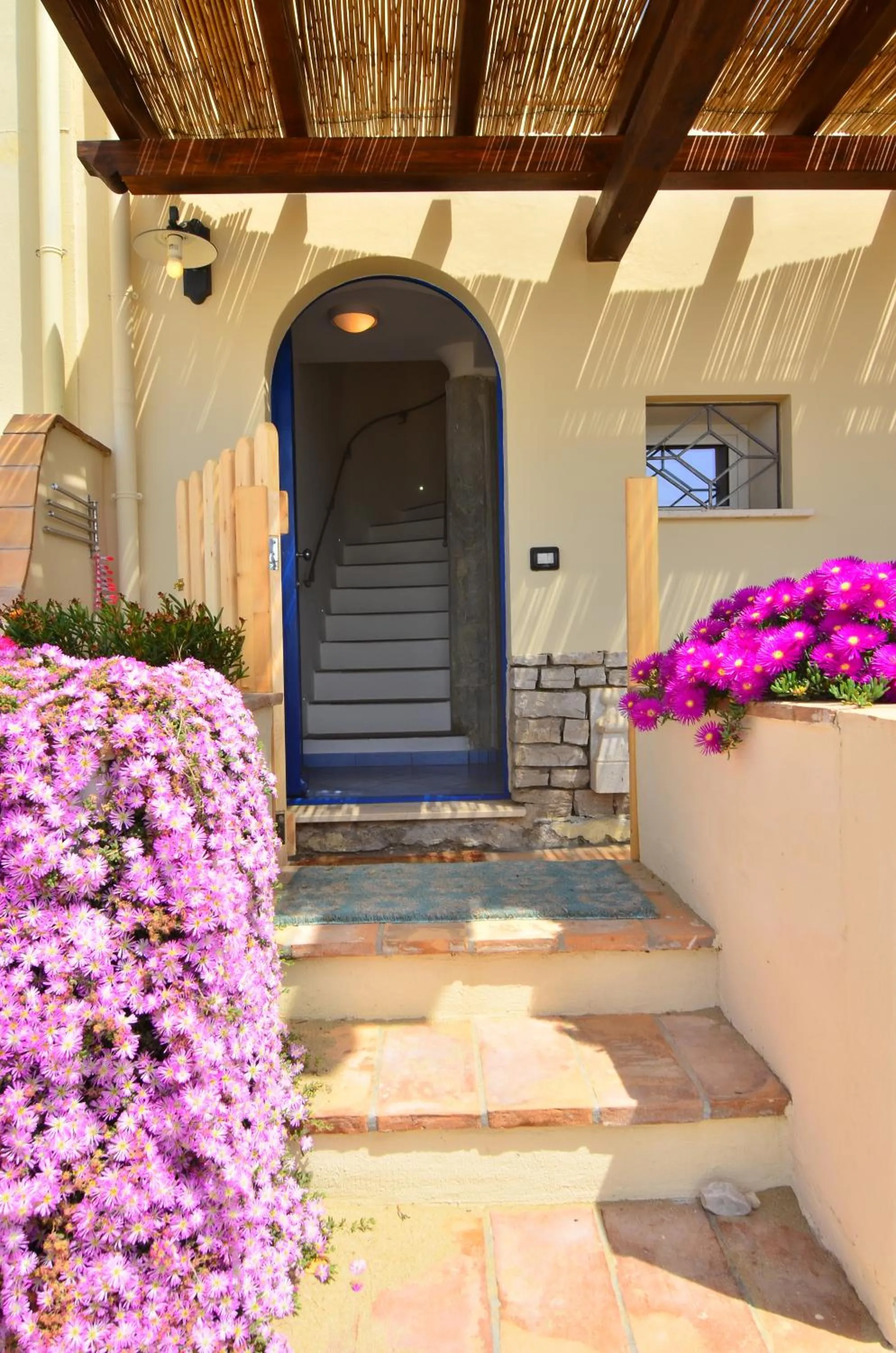 Facade/entrance in Hotel Aurora