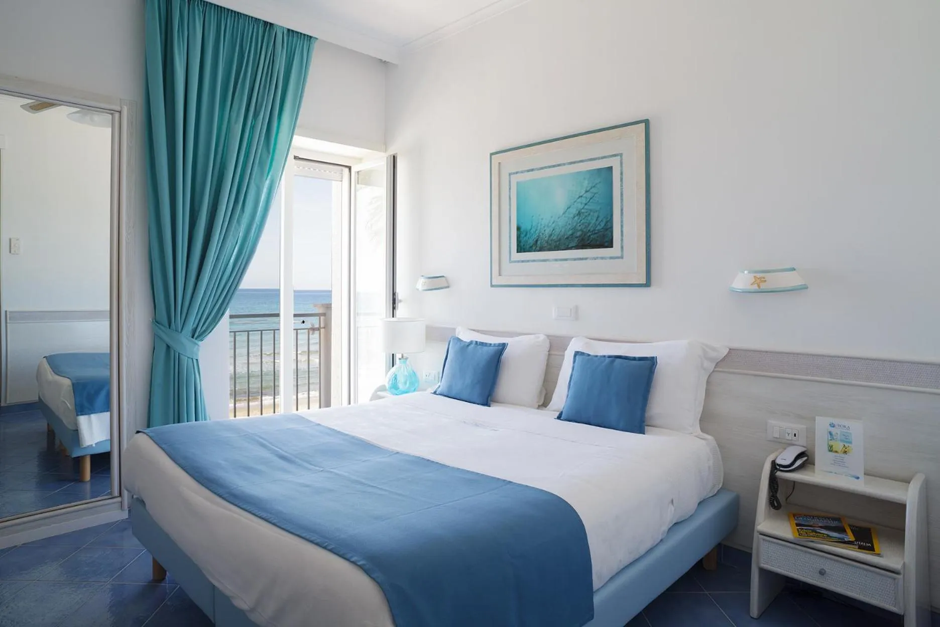 Bedroom, Bed in Hotel Aurora