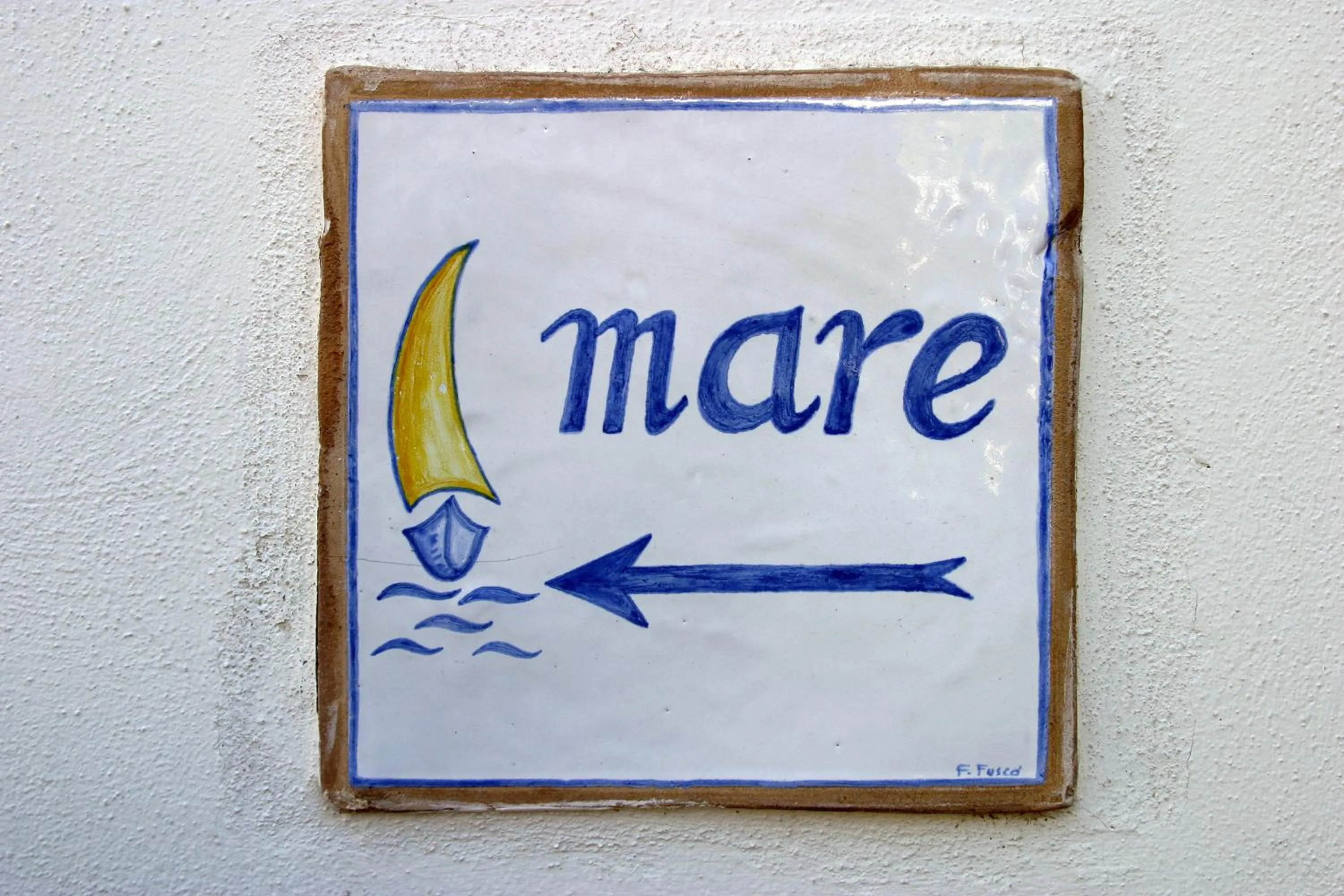 Text overlay in Hotel Aurora