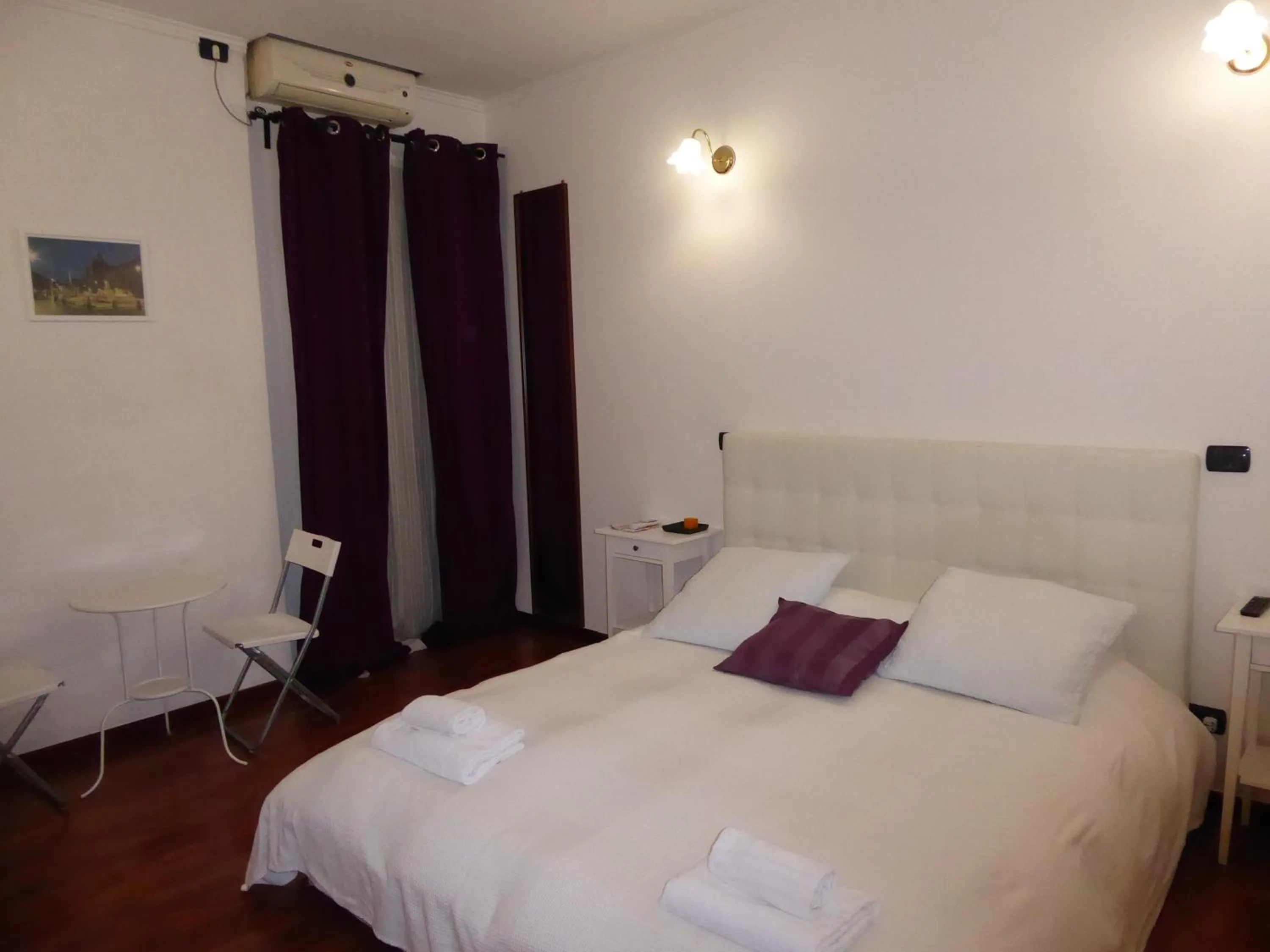 Bed in La Dolce Vita Roma