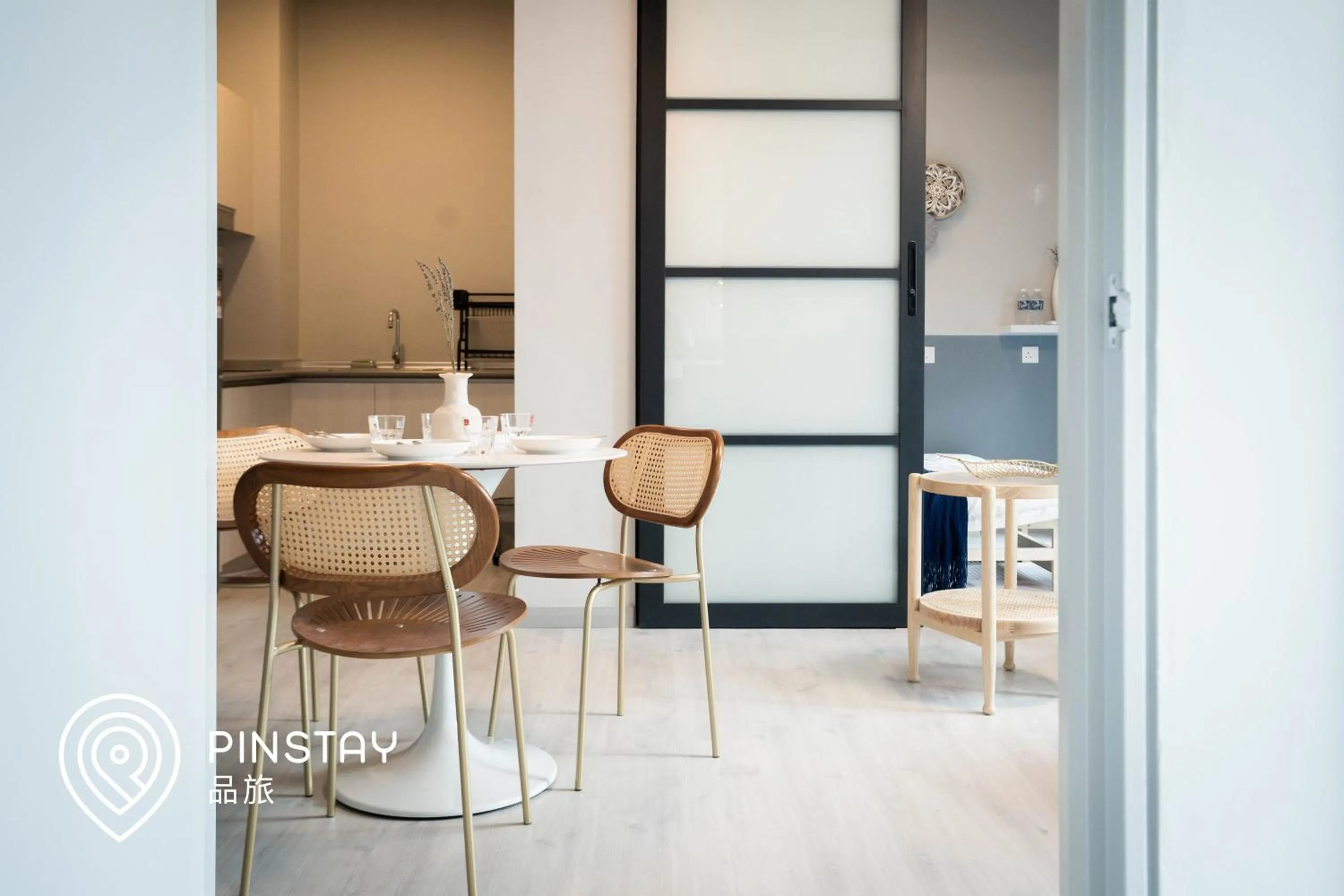 Living room in Jesselton Quay by Pinstay