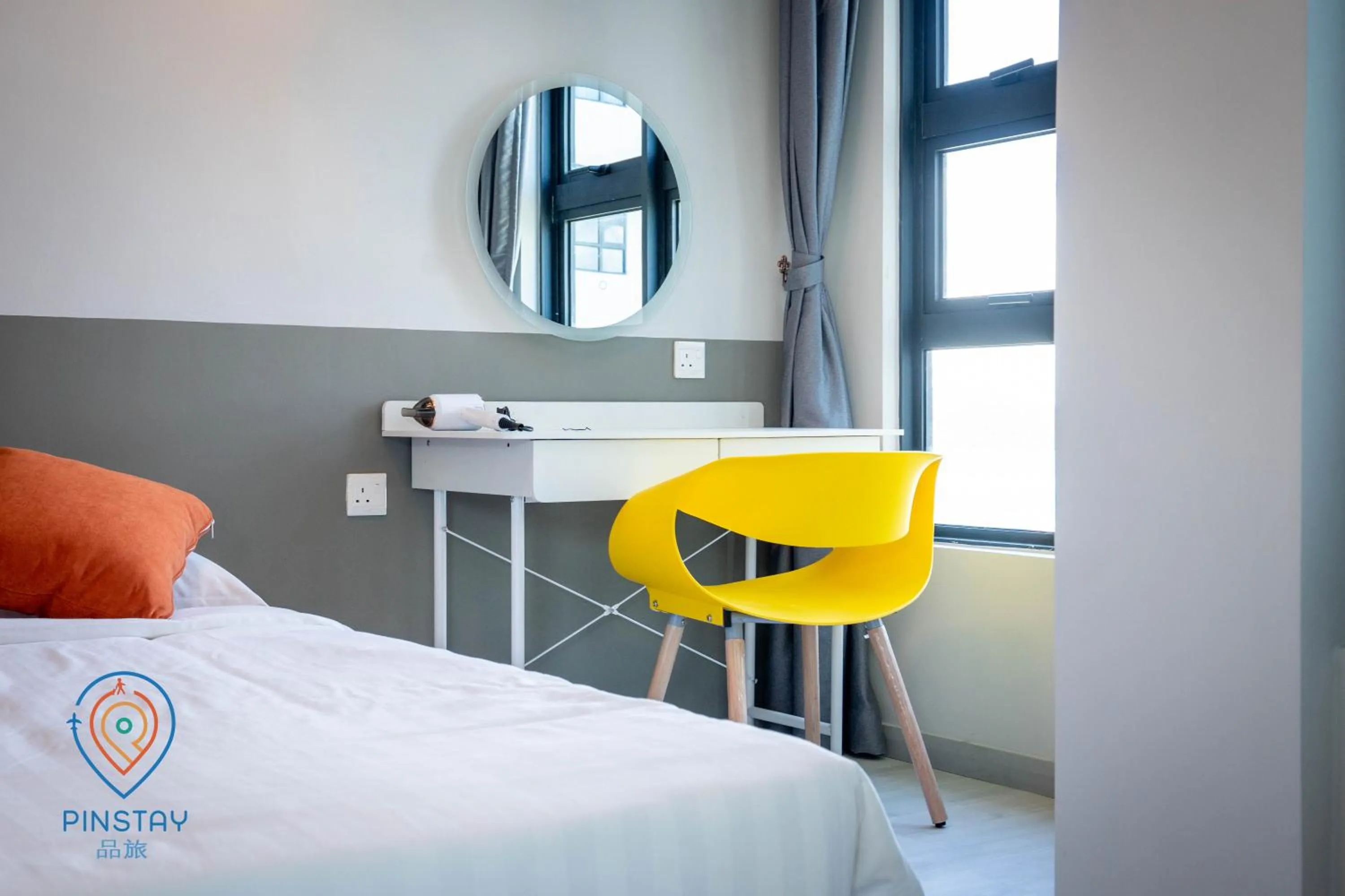 Bed in Jesselton Quay by Pinstay