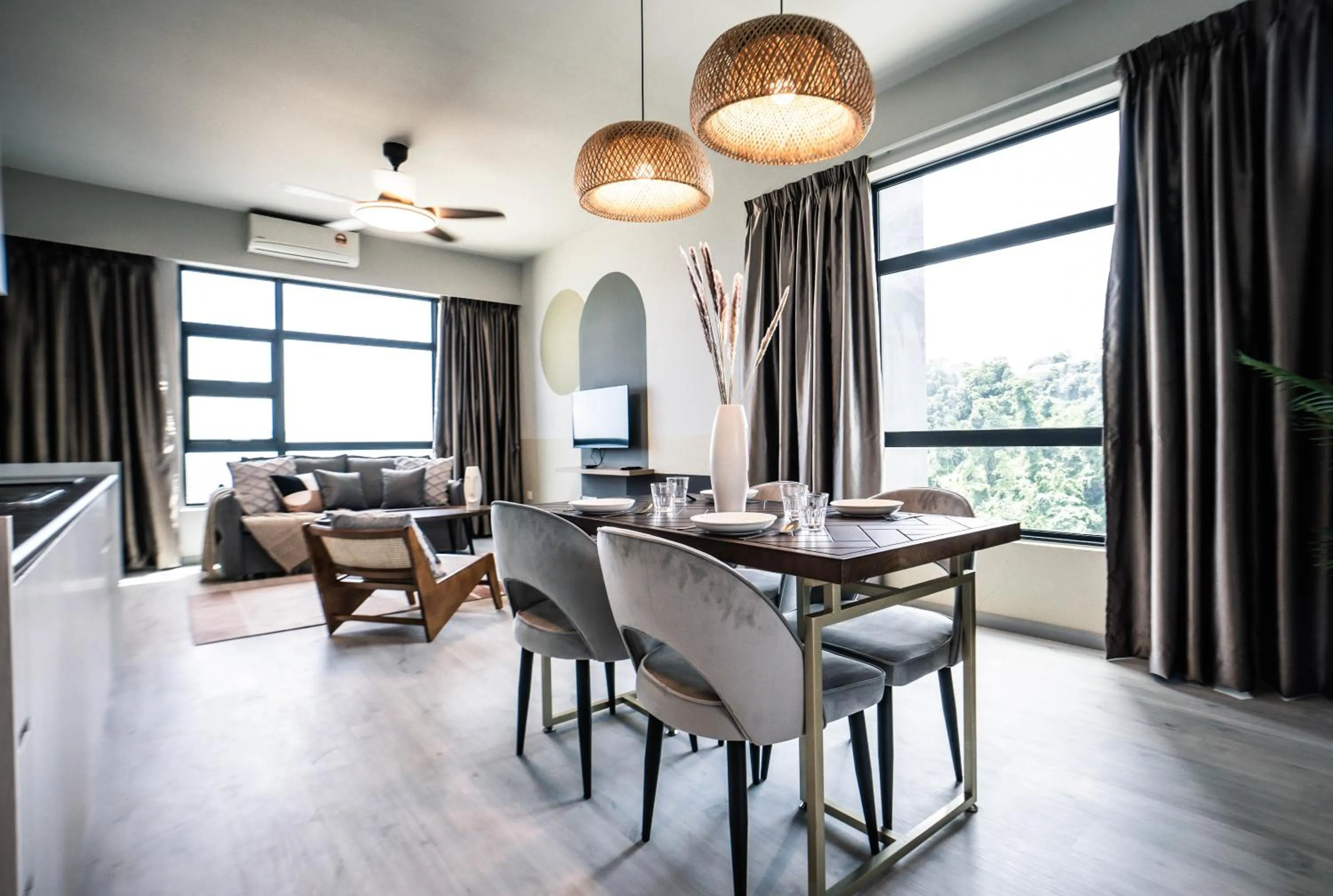 Living room in Jesselton Quay by Pinstay