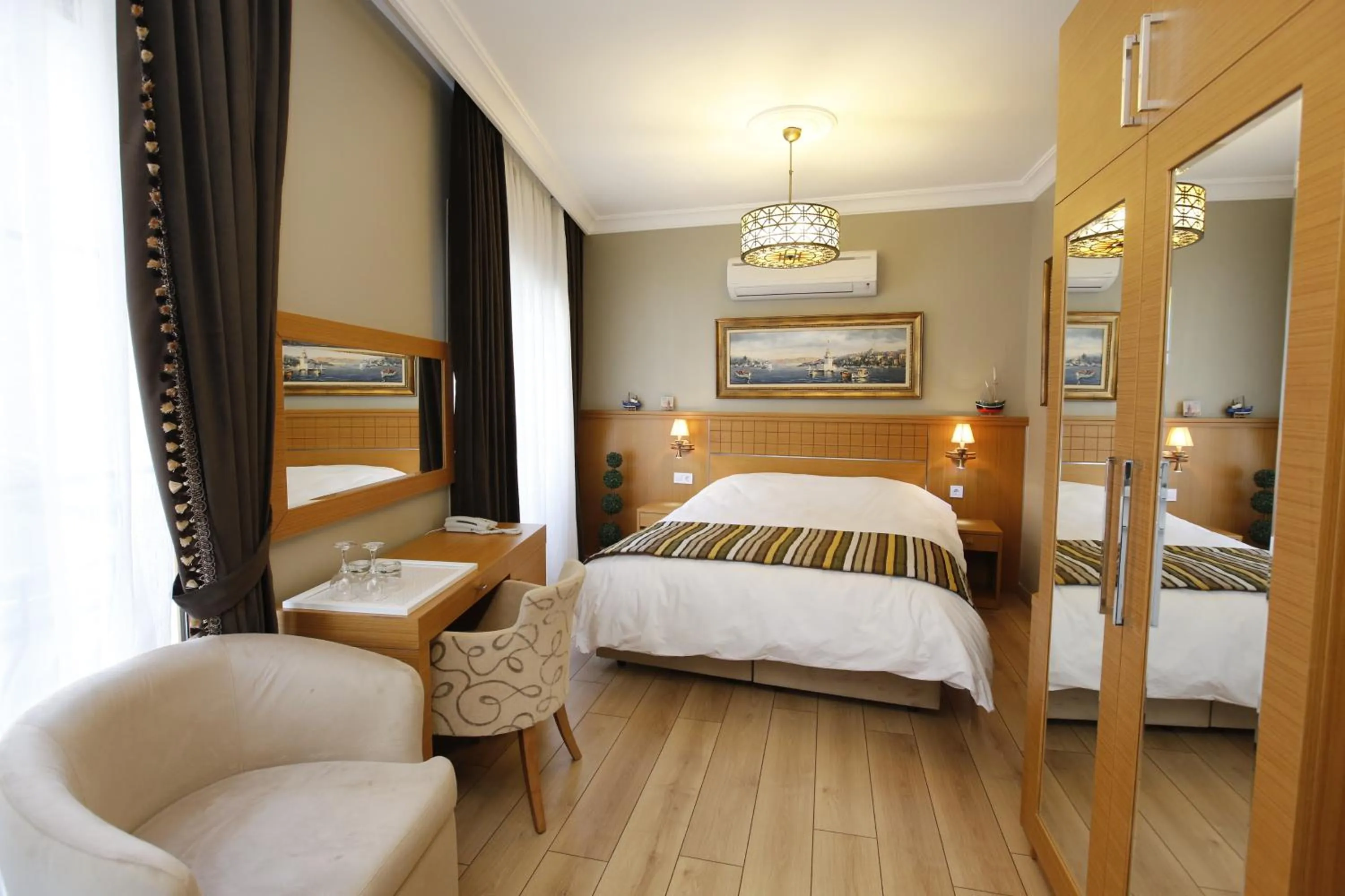 Deluxe Suite in Art Nouveau Galata