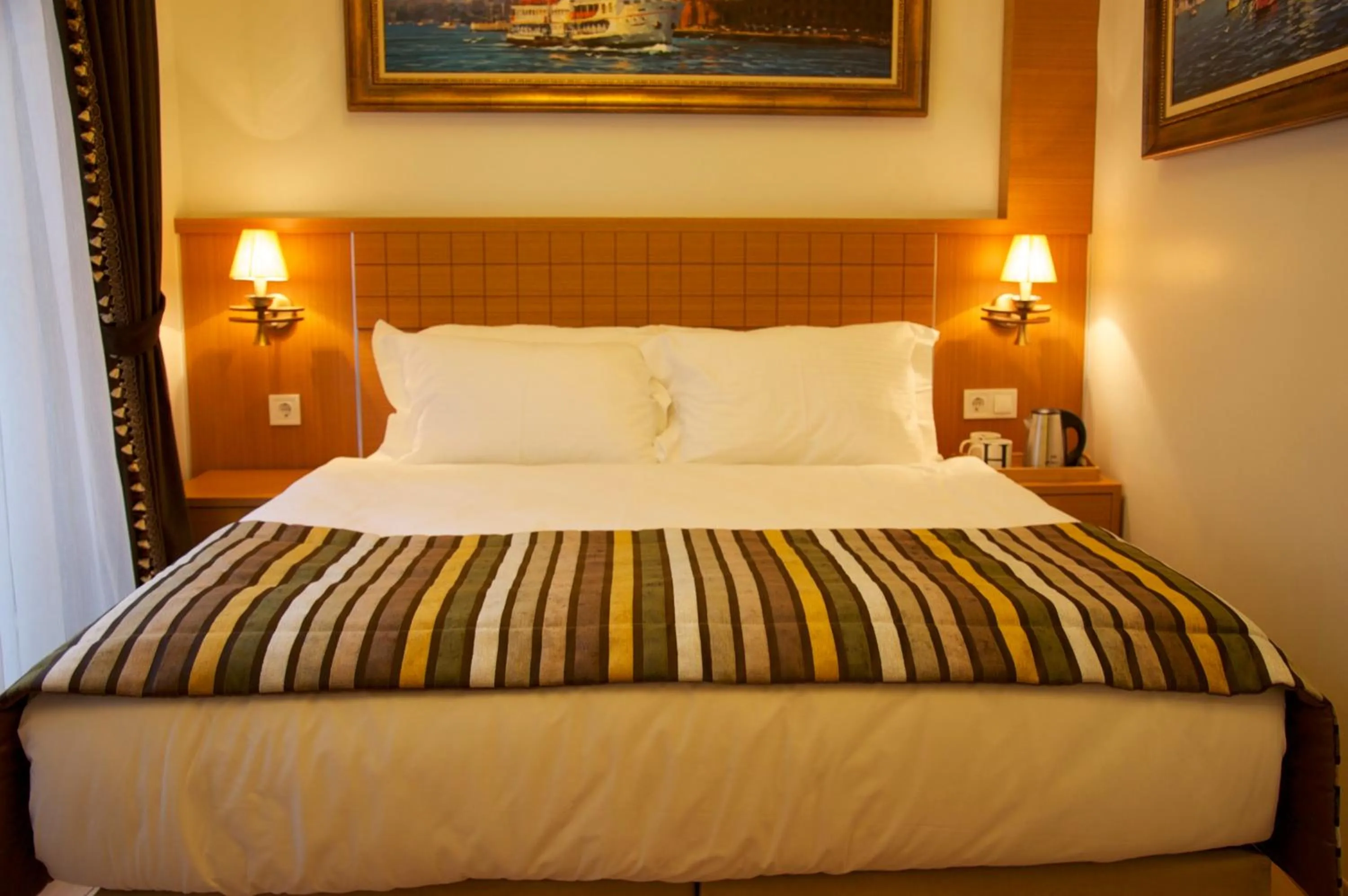 Superior Room with Balcony in Art Nouveau Galata