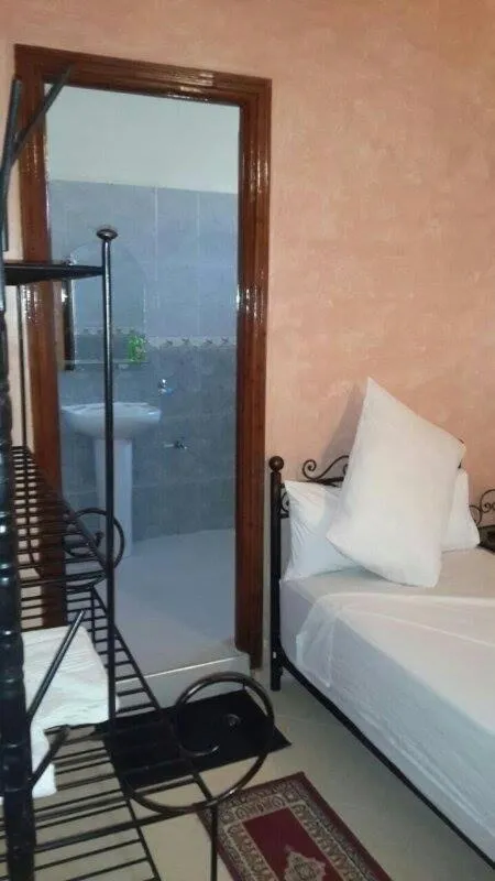 Bed in Hotel Espace Tifawine