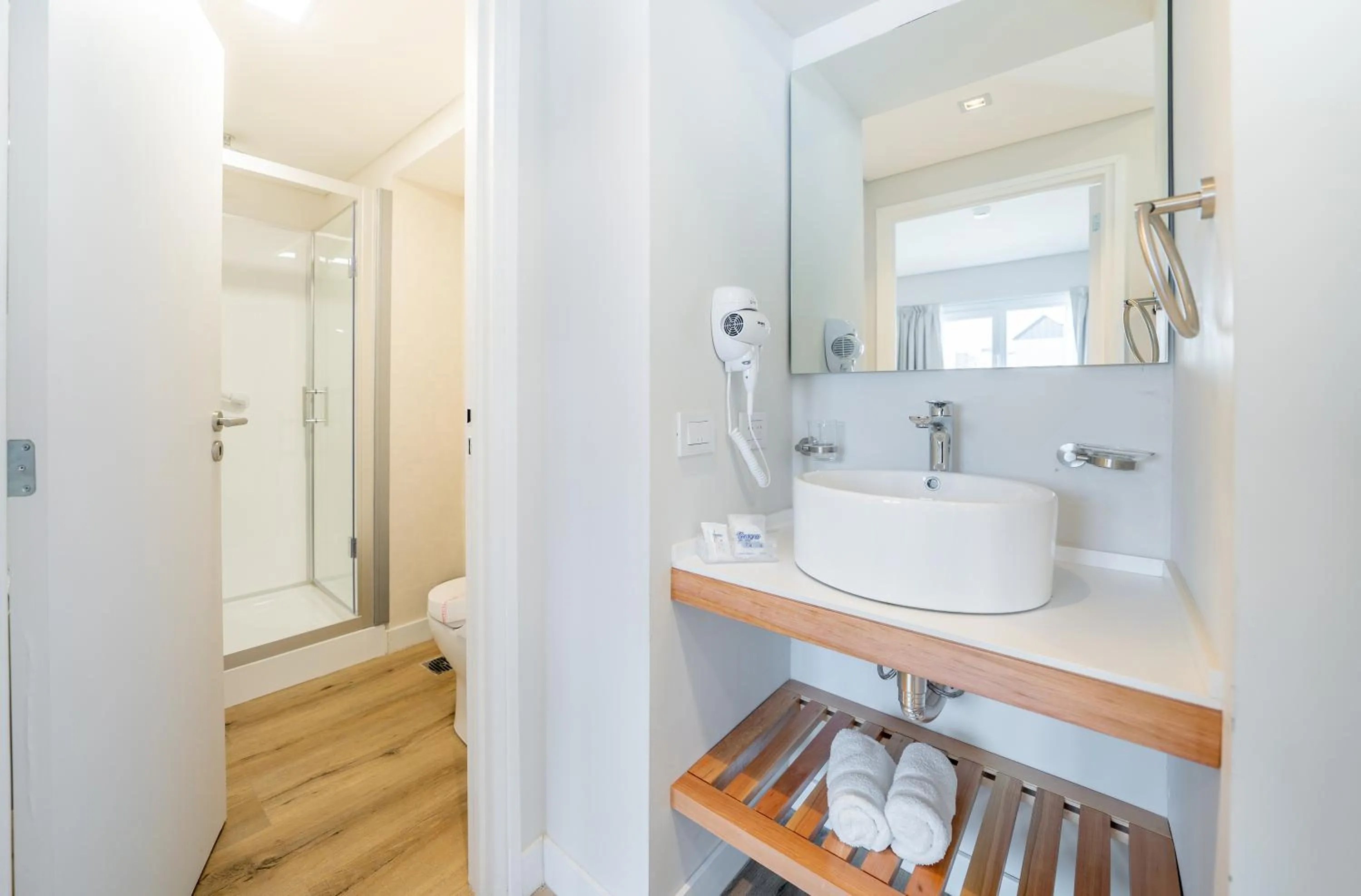 Toilet in Cilene del Fuego Suites & Spa