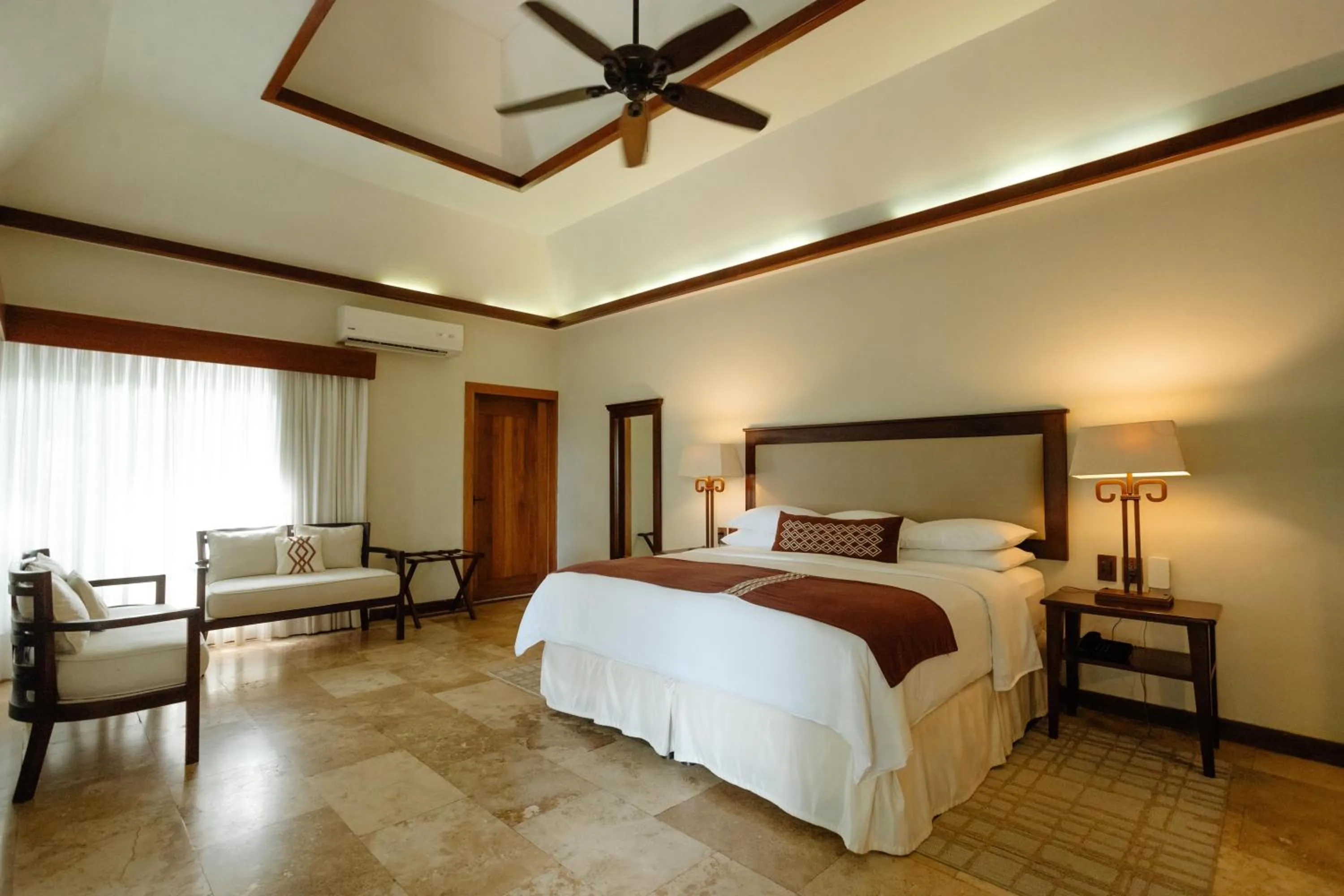 Photo of the whole room, Bed in Bolontiku Boutique Hotel & Spa