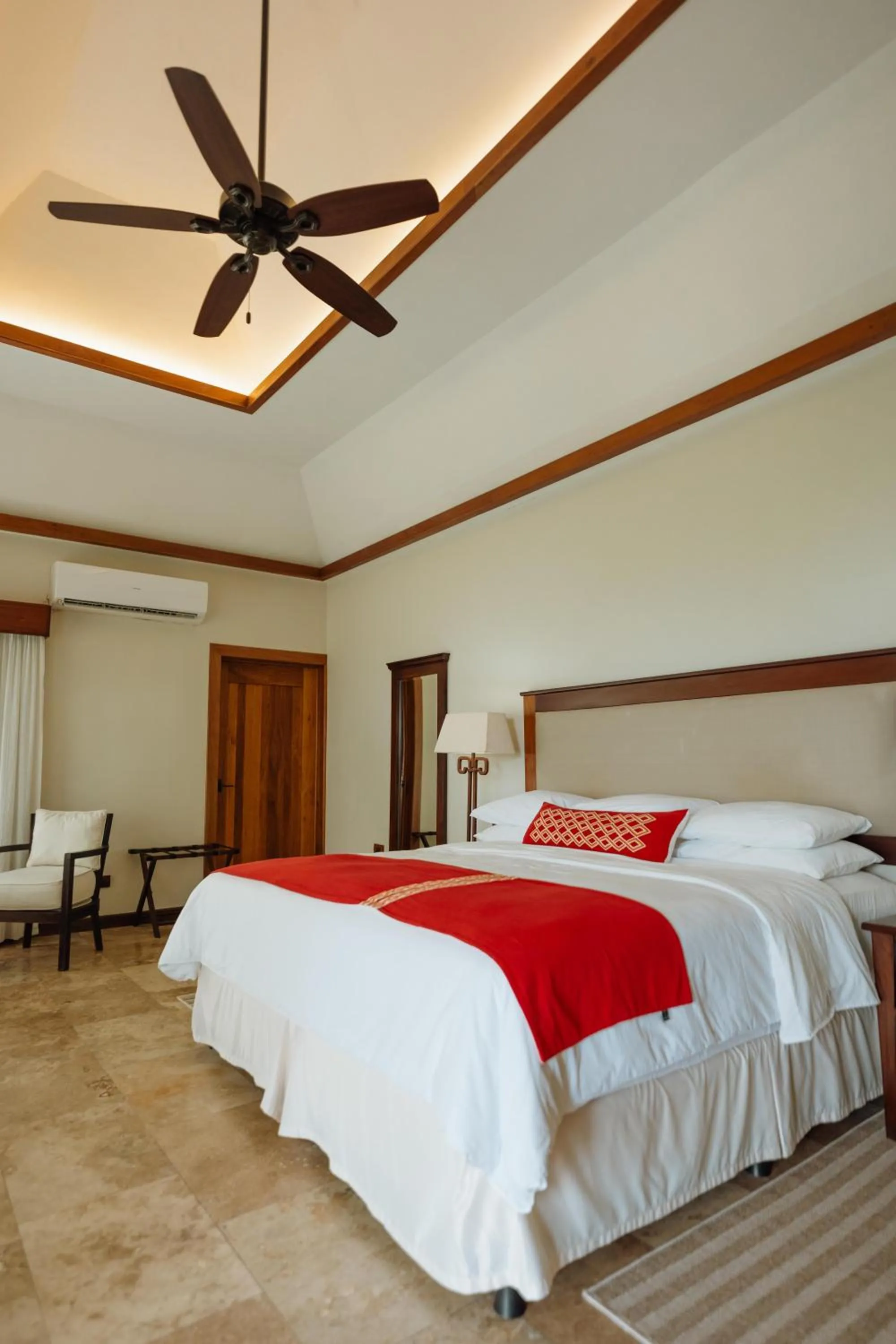 Photo of the whole room, Bed in Bolontiku Boutique Hotel & Spa