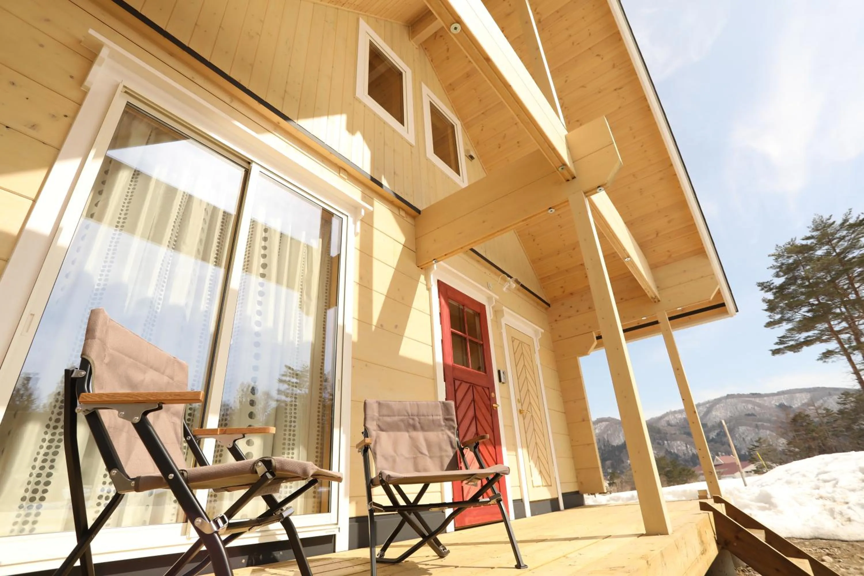 Balcony/Terrace in Log Cottage 白馬KIITOS