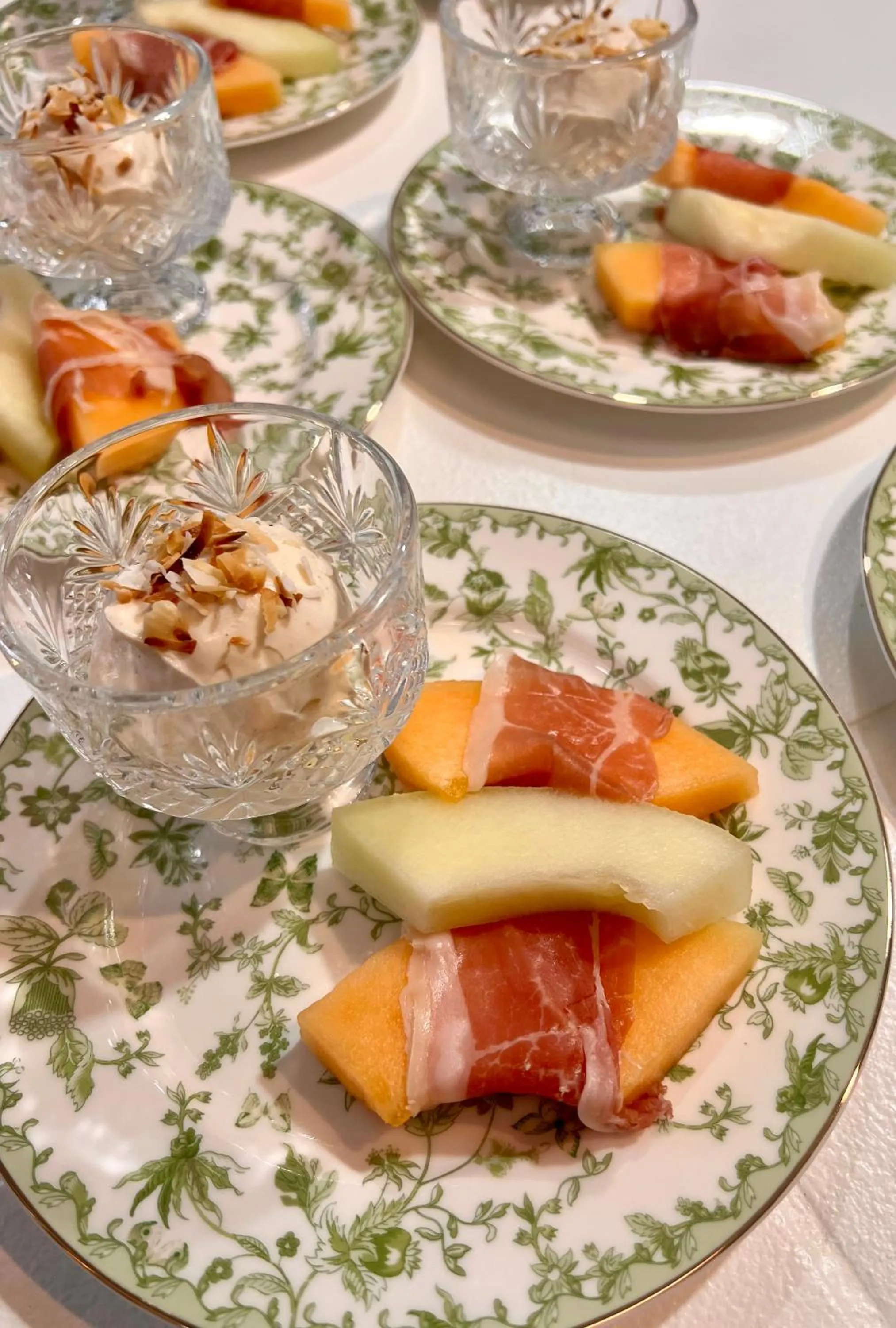 Breakfast in Hoyt House Luxury Bed & Breakfast