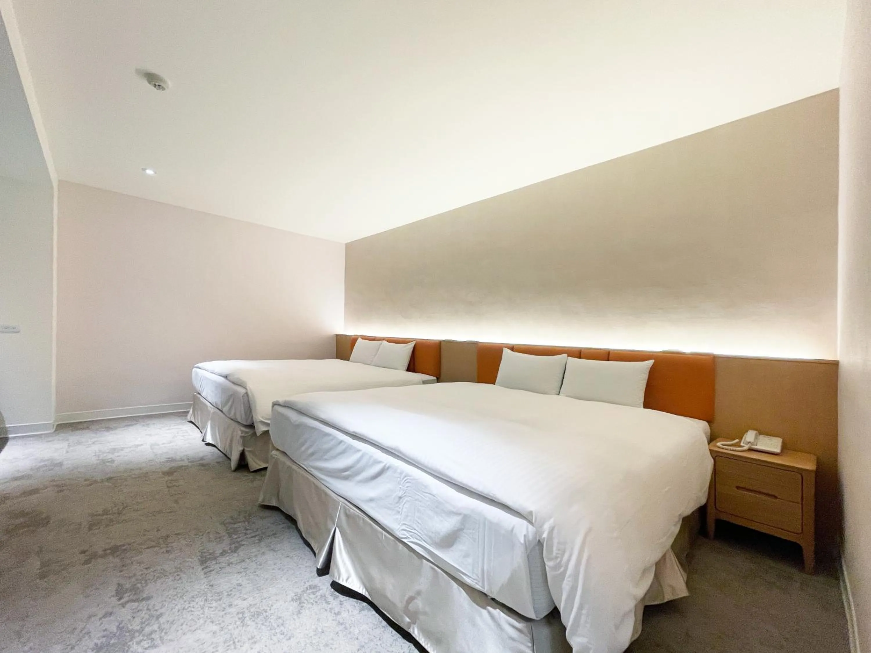 Photo of the whole room, Bed in Hotel Tainan