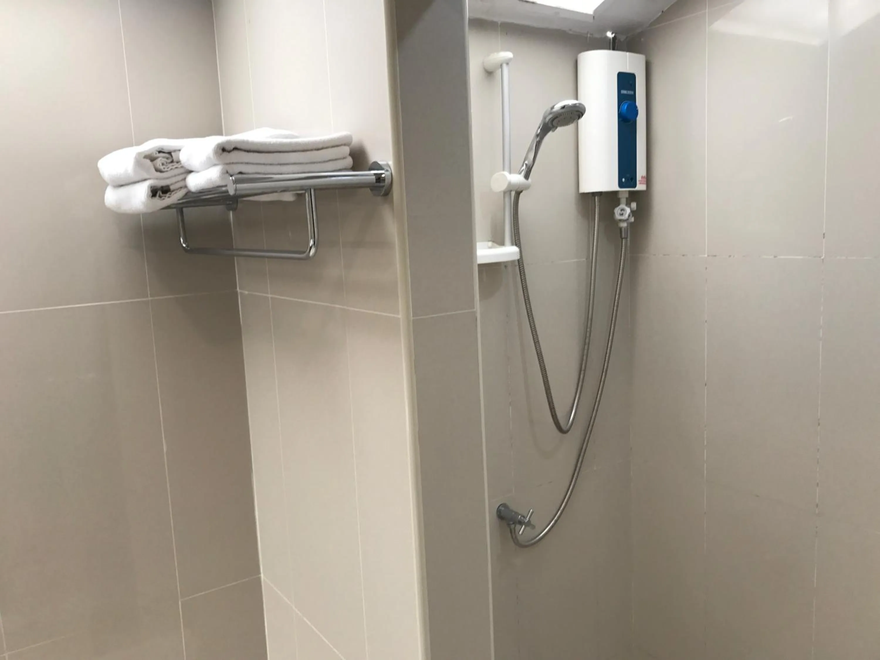 Shower in Chiangrai Green Park Resort