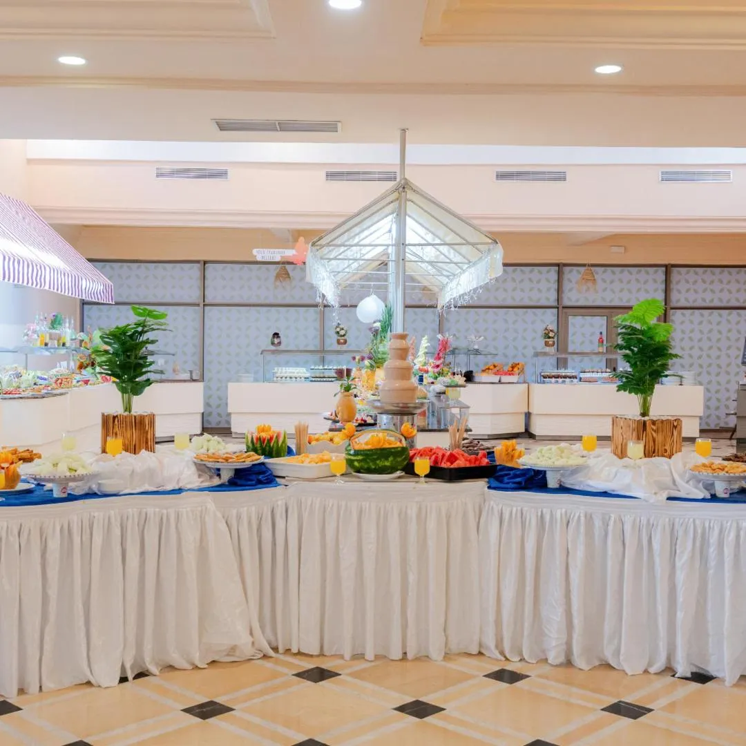 Restaurant/places to eat in One Resort Jockey Monastir