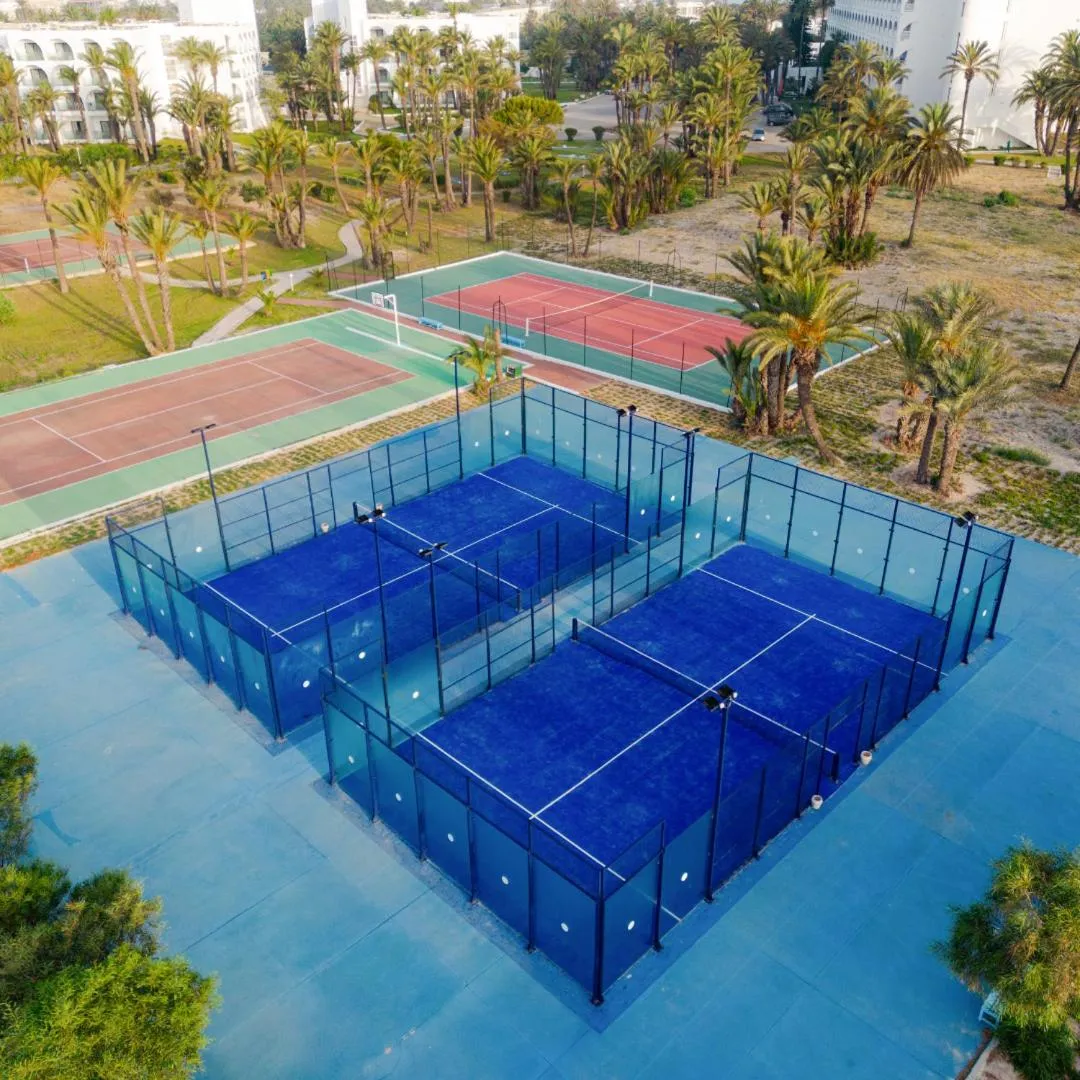 Tennis court in One Resort Jockey Monastir
