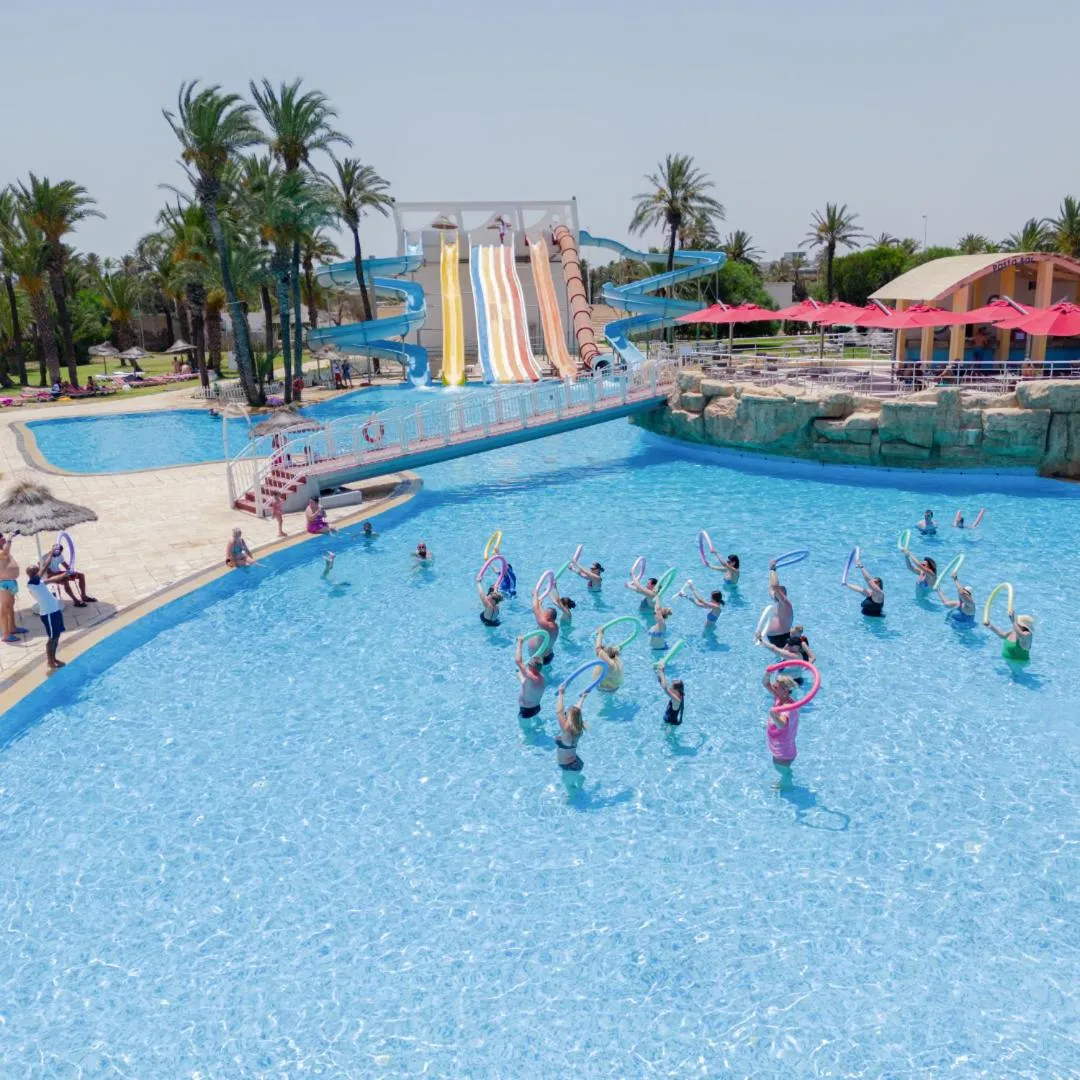 Swimming pool in One Resort Jockey Monastir