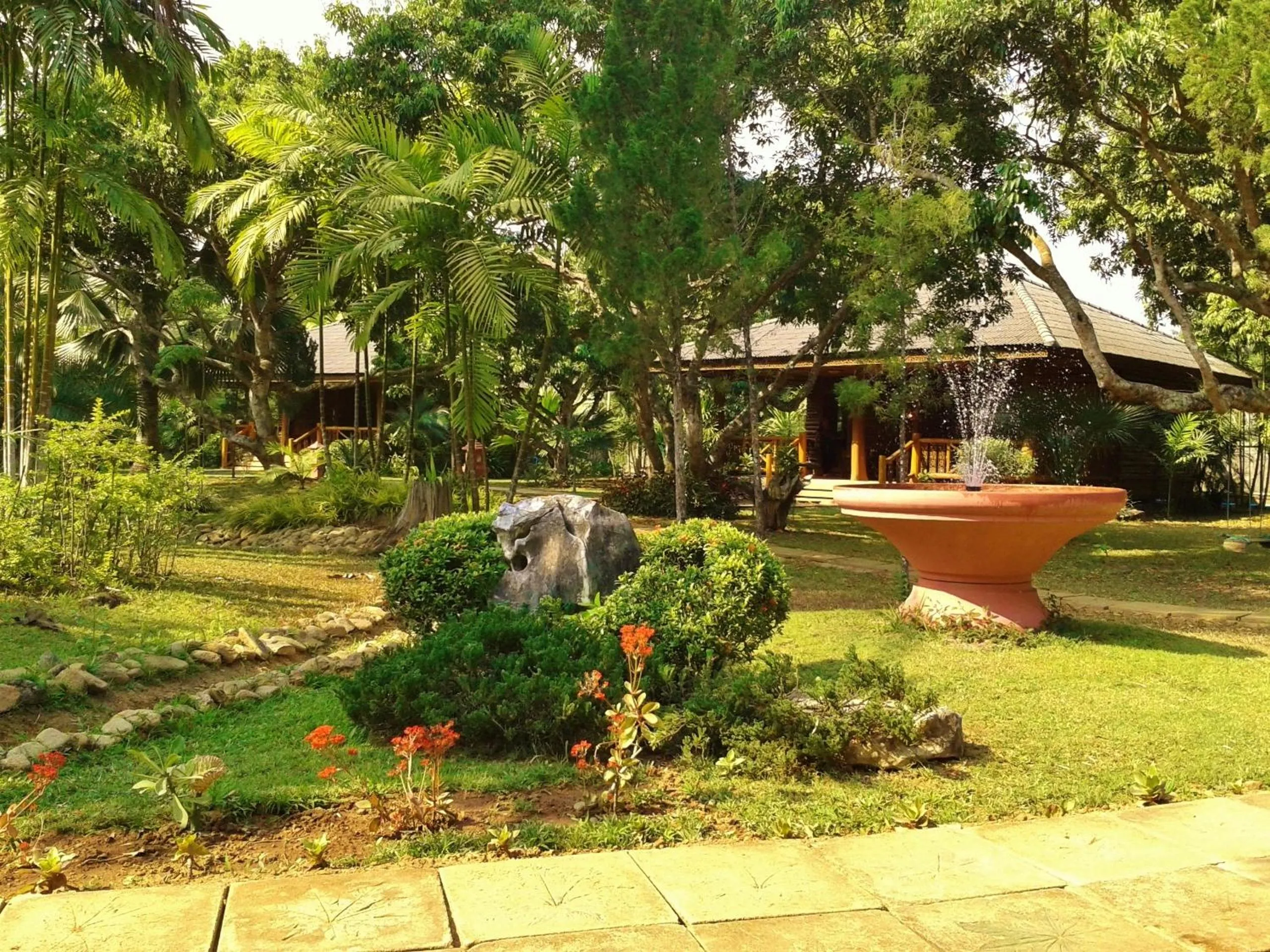 Garden view in Huan Chiang Dao Resort