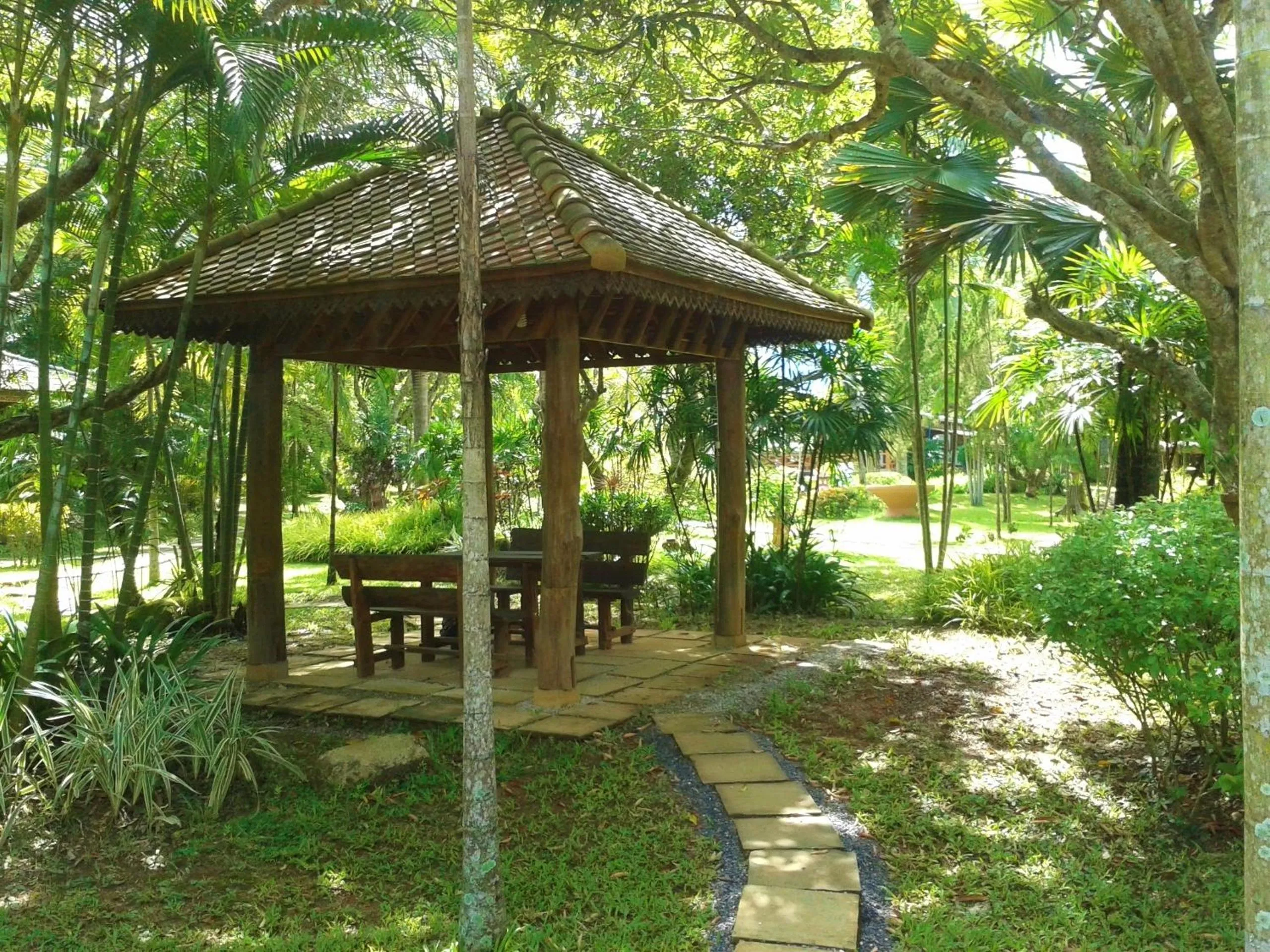 Garden in Huan Chiang Dao Resort