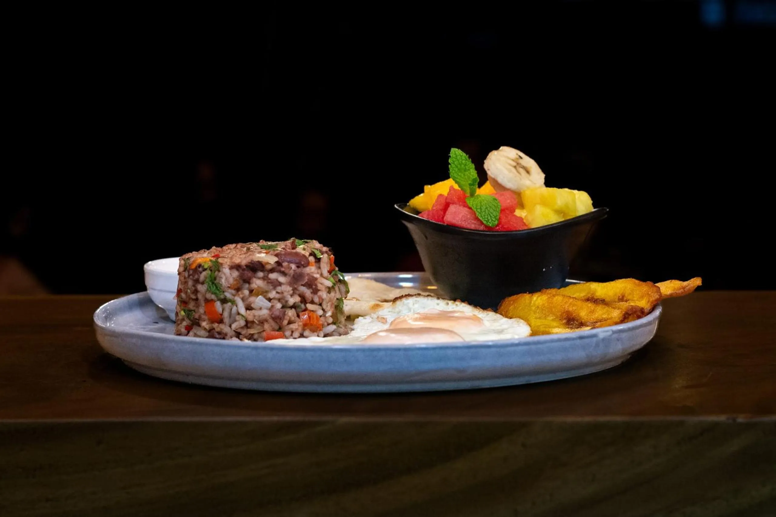 Restaurant/places to eat in Ventura Santa Teresa