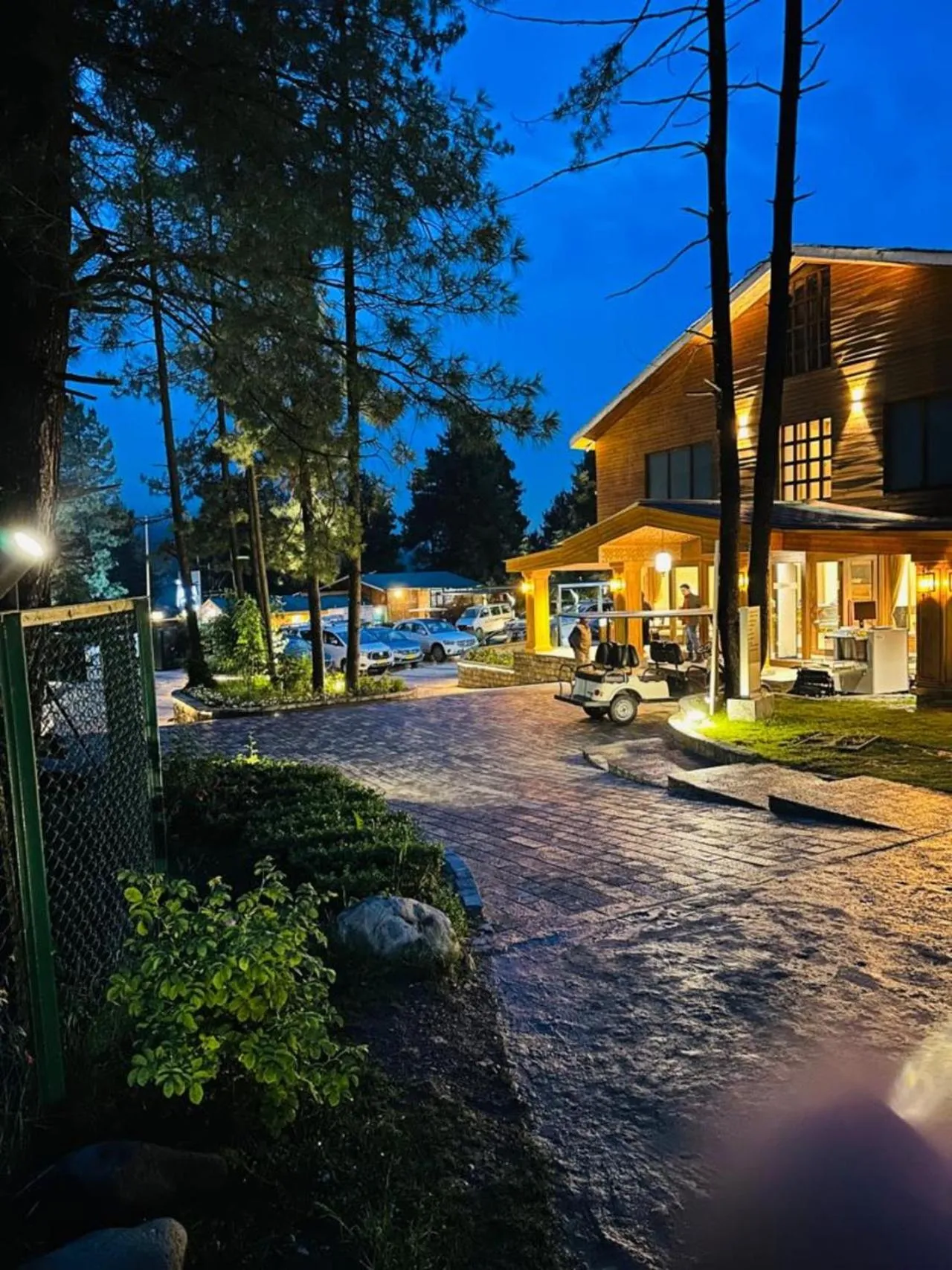 Facade/entrance in Radisson Golf Resort Pahalgam