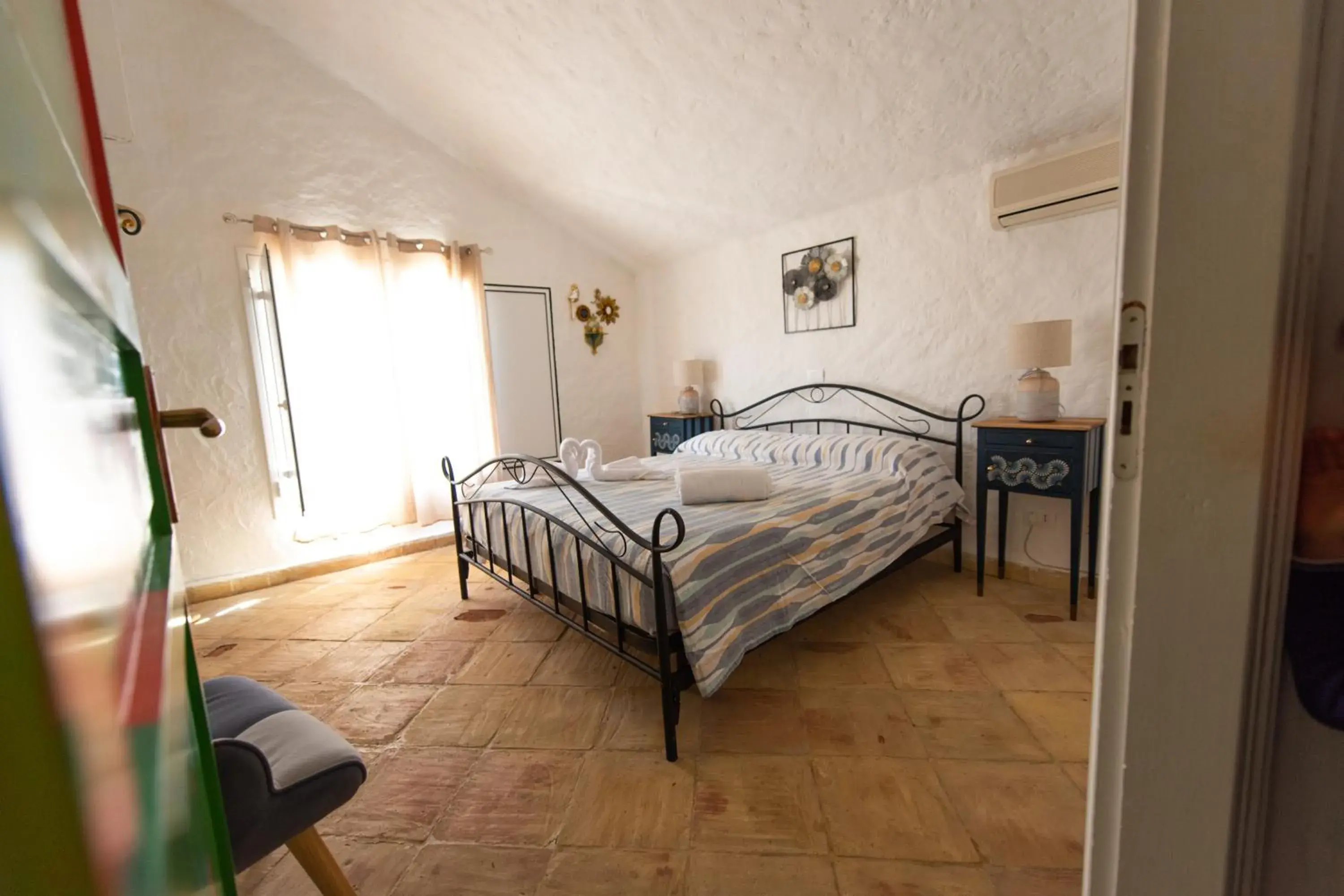Double Room with Private External Bathroom in Kite Hostel Stagnone Double Room with Private External Bathroom in Kite Hostel Stagnone
