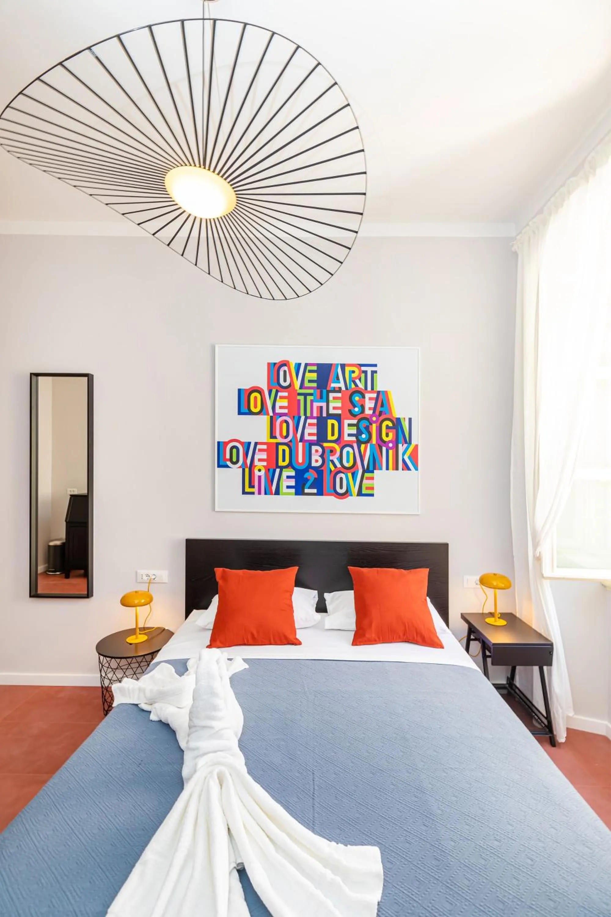 Cap Rooms
