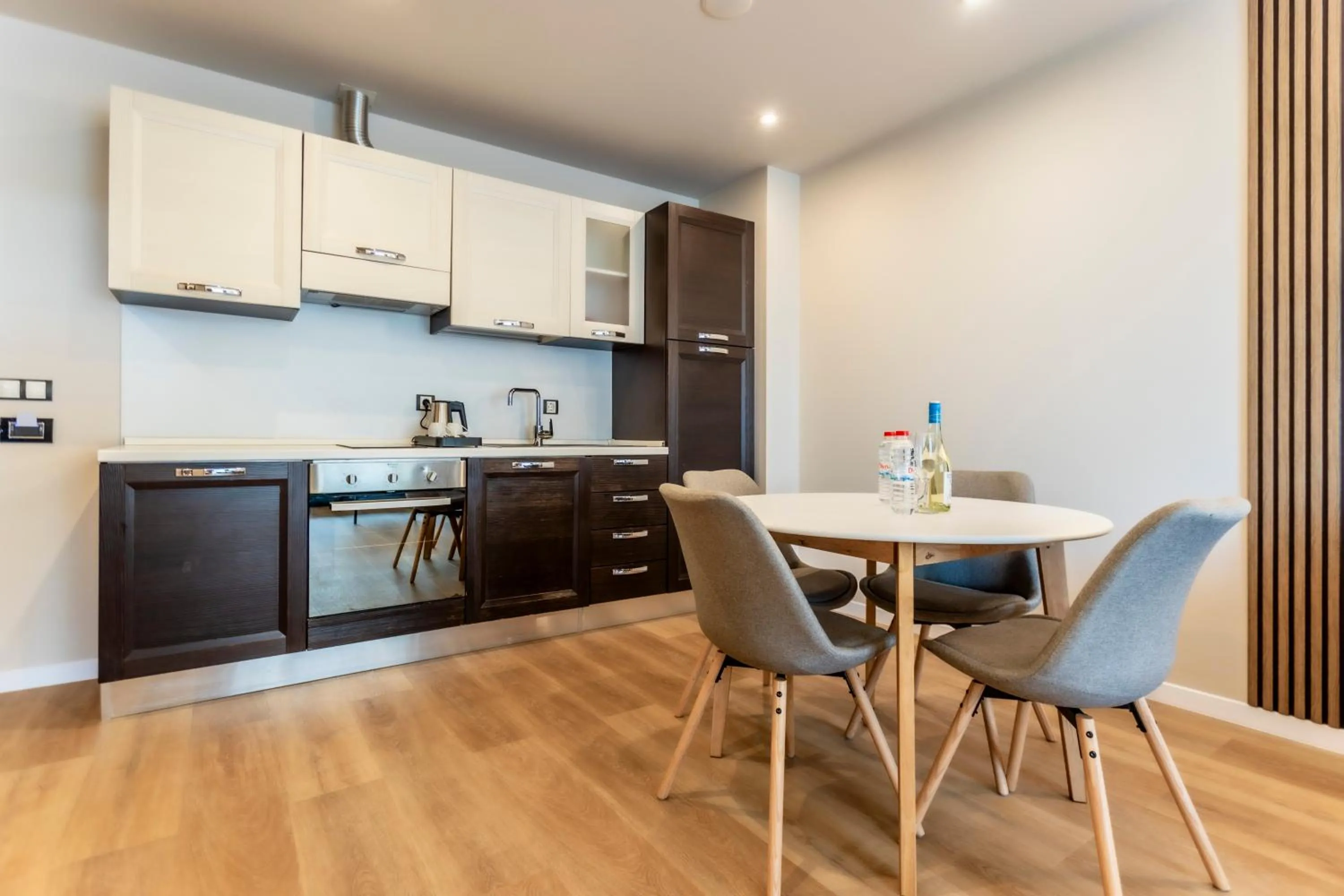 Kitchen or kitchenette in Galeon Residence & SPA