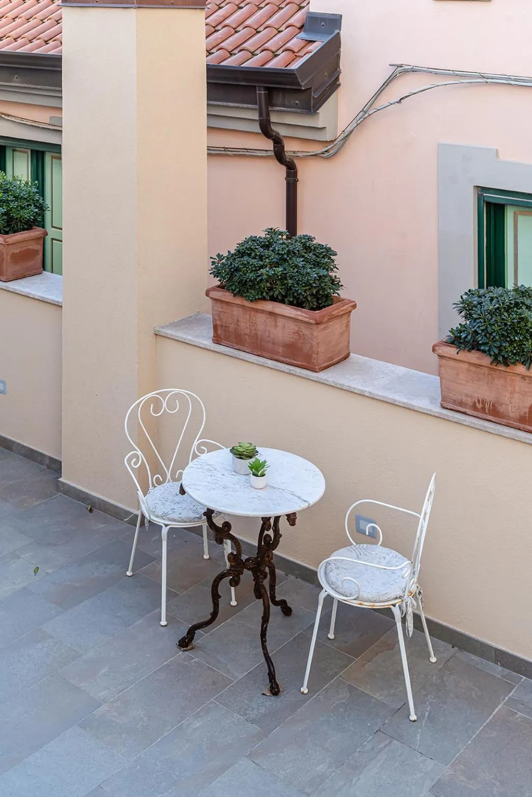 Property building in De Gulia Charme and Relax