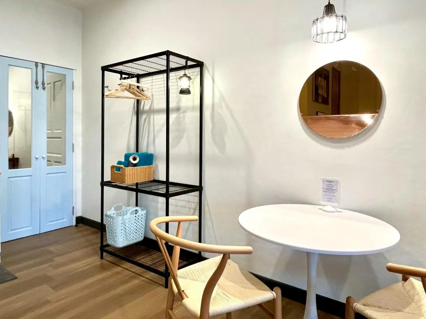 Dining area in Nautical Home & Seashell House B&B