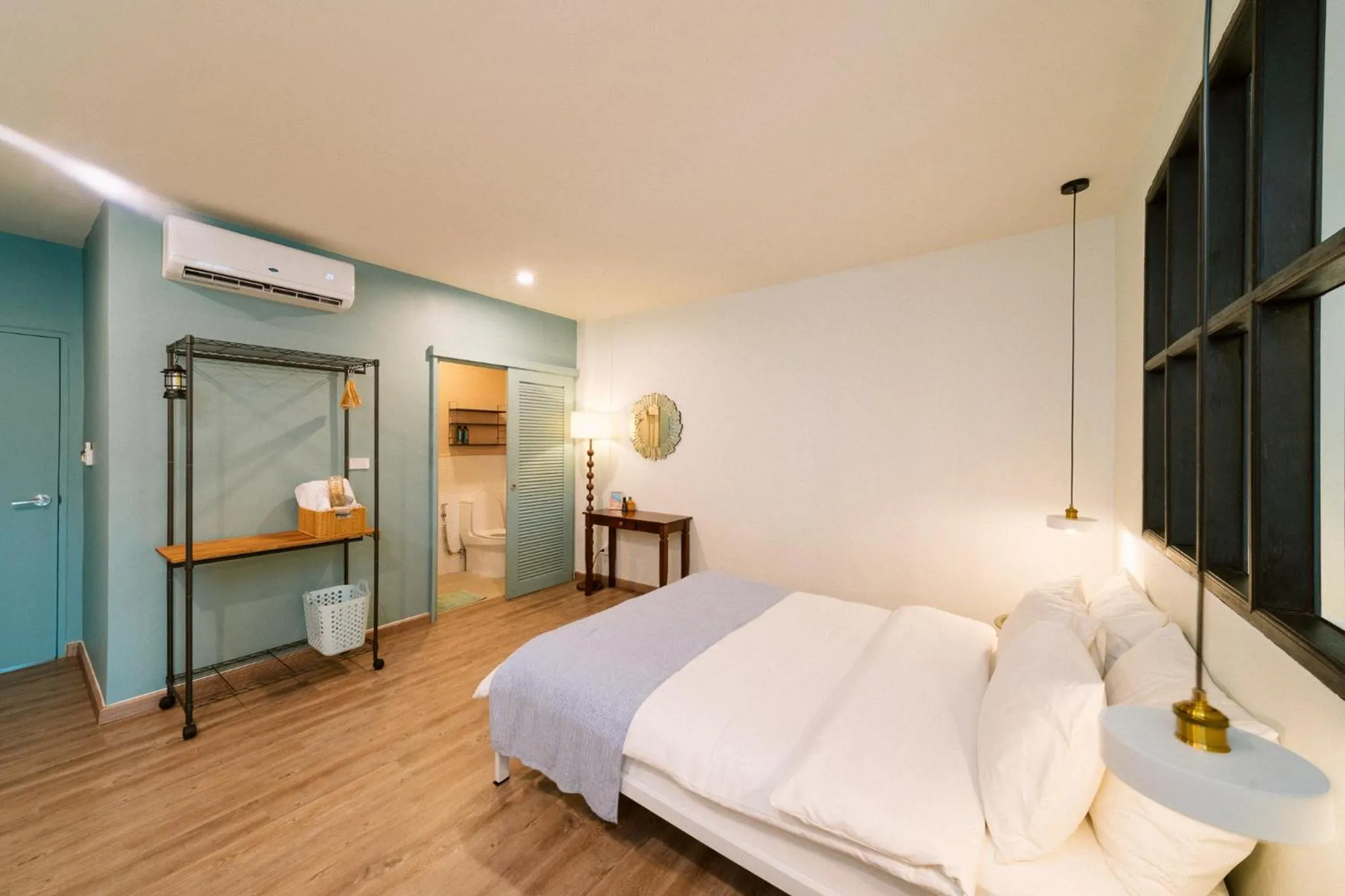 Bedroom, Bed in Nautical Home & Seashell House B&B