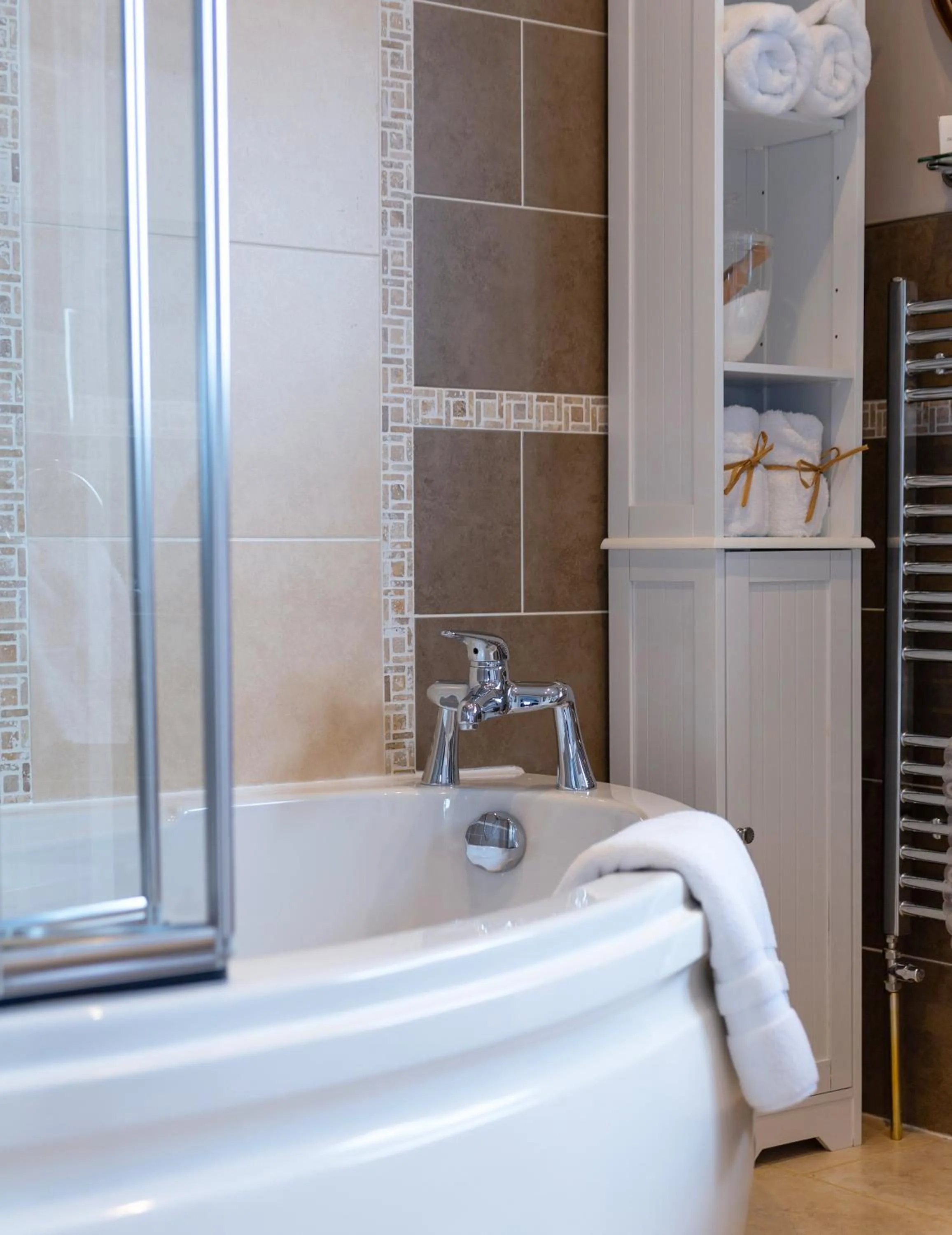 Bathroom in Bojangles Guest House