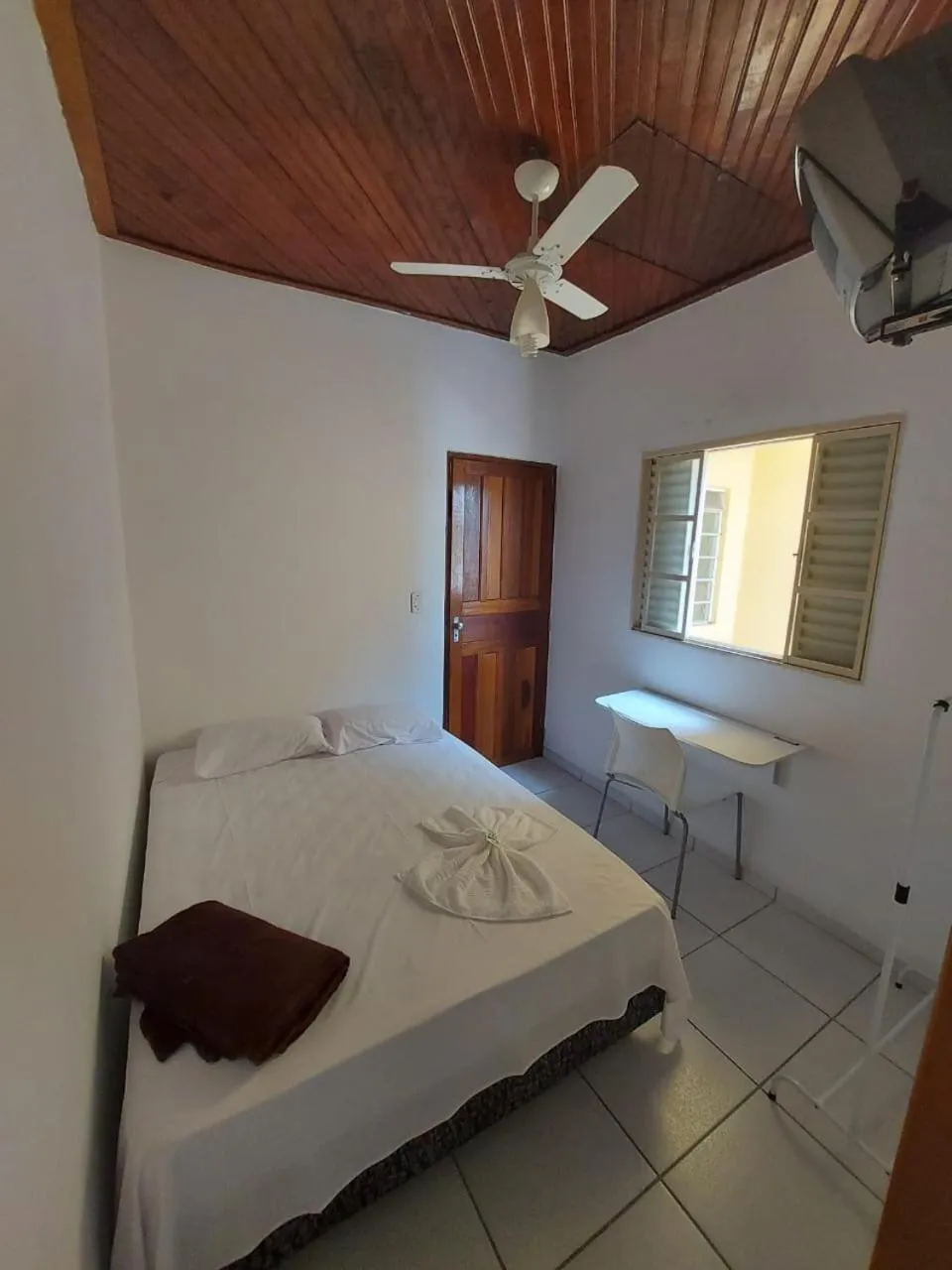 Photo of the whole room, Bed in Novo Hotel