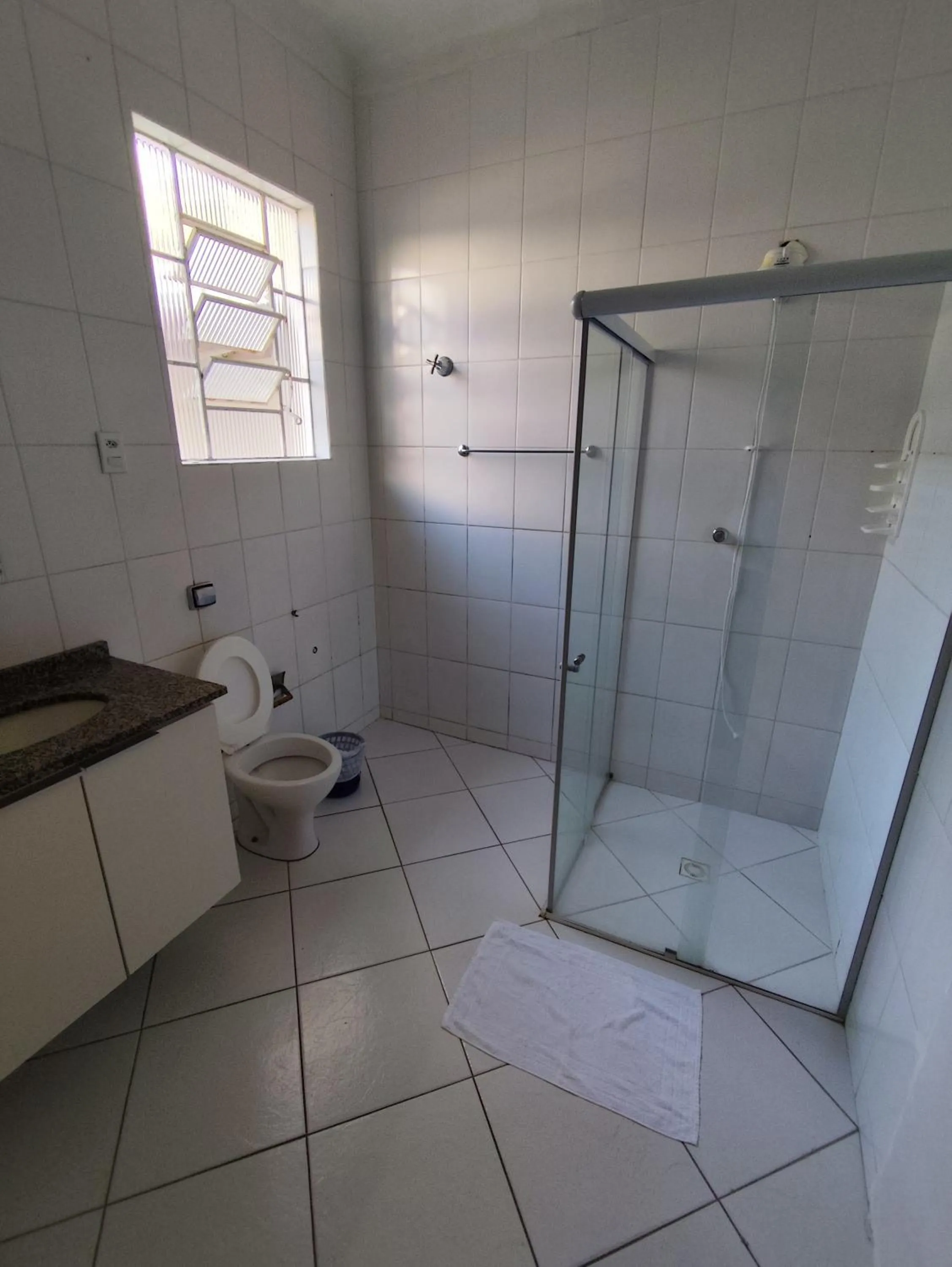 Bathroom in Novo Hotel