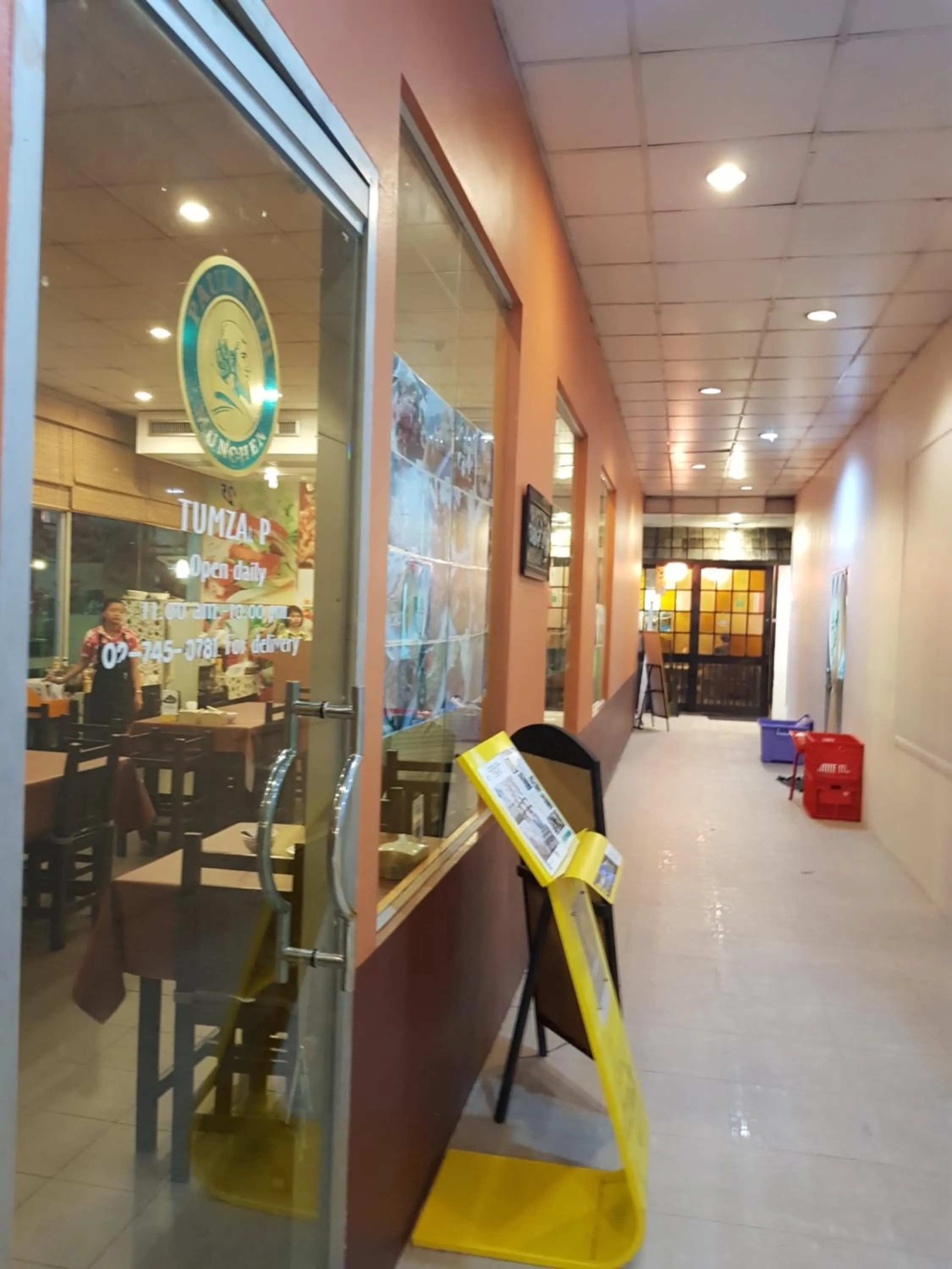 People in The Park Land Bangna by Nudda