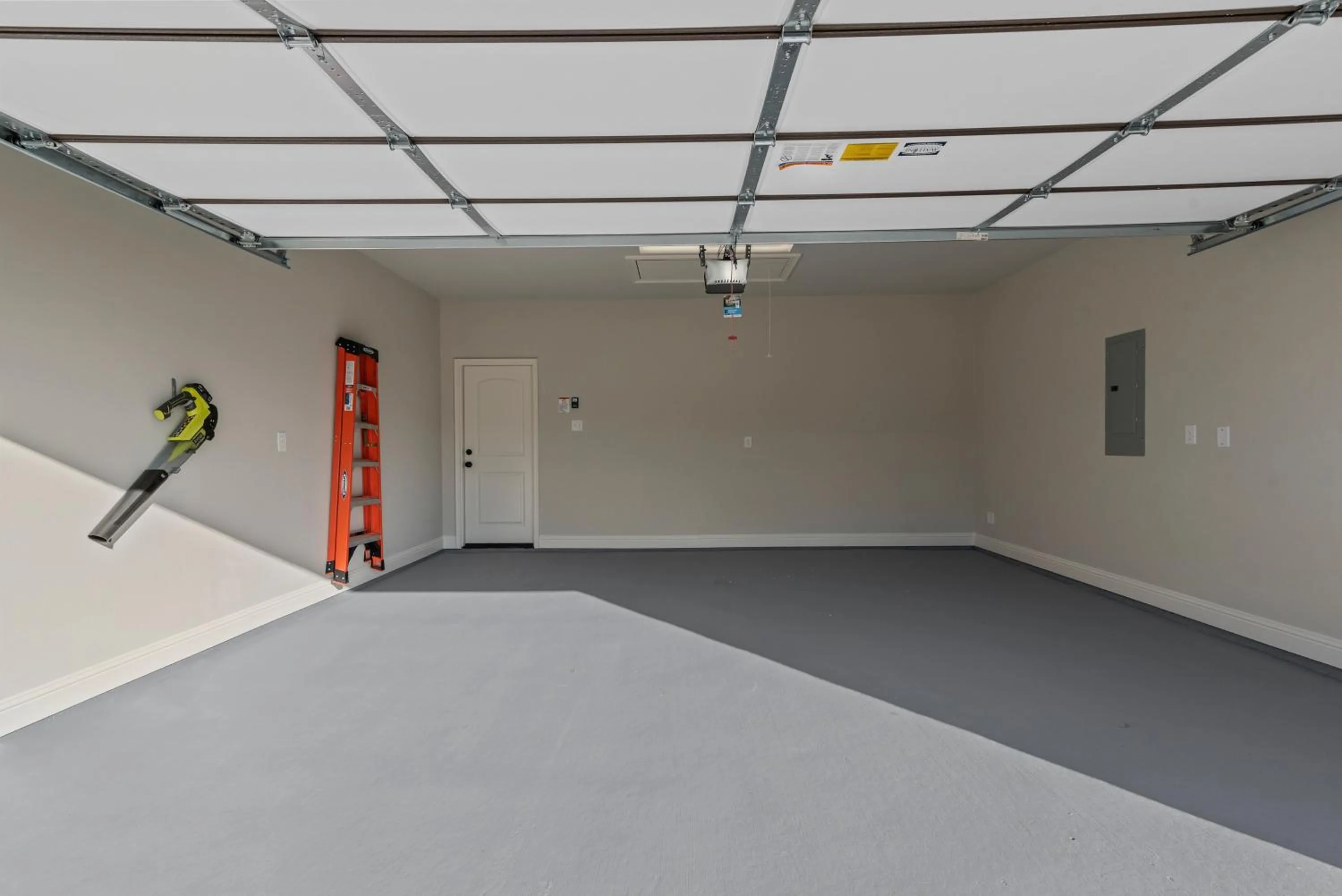 Parking in Modern Regional Art Gallery Home - Spacious & New! Tv in each room