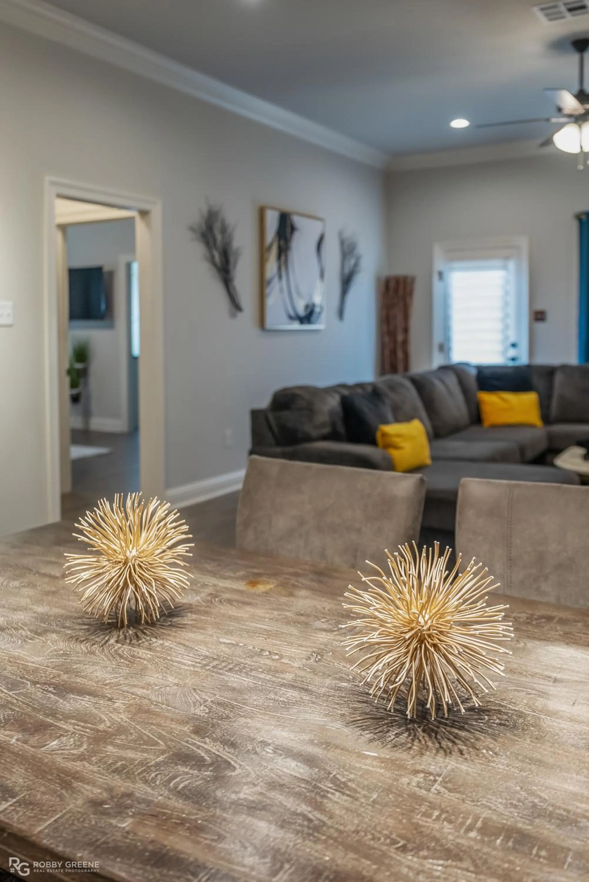 Living room in Modern Regional Art Gallery Home - Spacious & New! Tv in each room