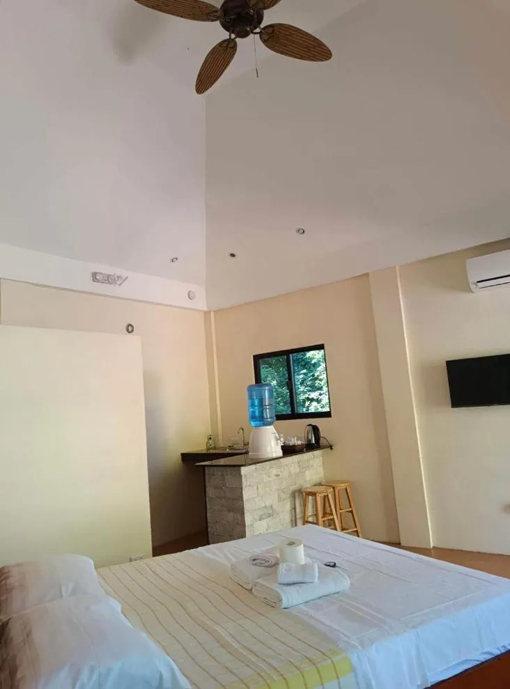 TV and multimedia, Bed in Tyner's Place