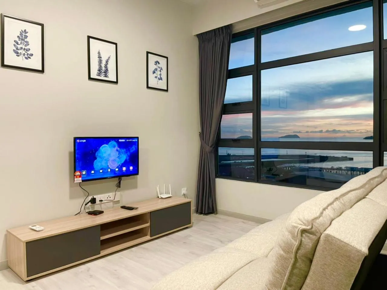 TV and multimedia in Sunset Seaview Vacation Condos @ Jesselton Quay