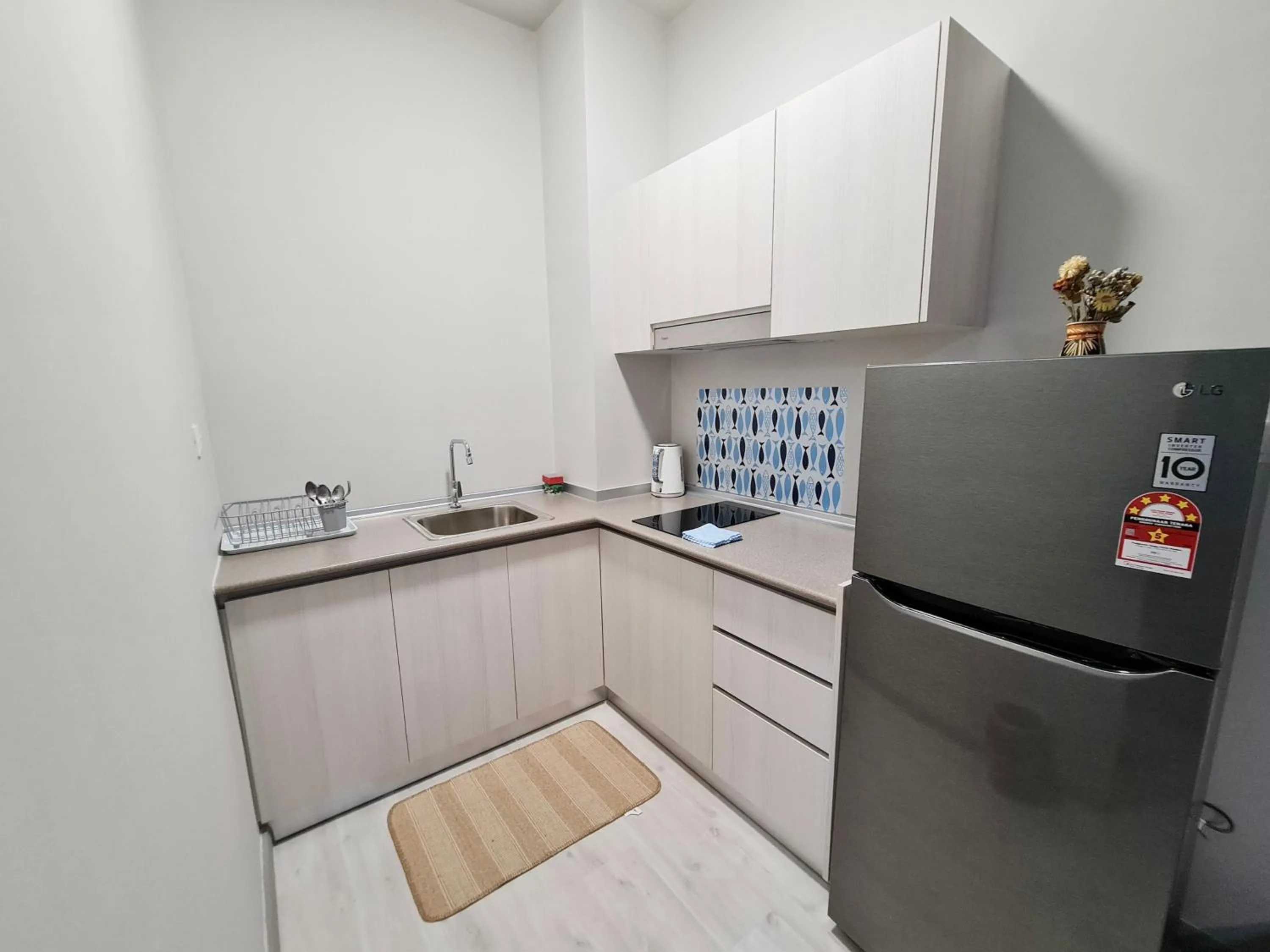 Kitchen or kitchenette in Sunset Seaview Vacation Condos @ Jesselton Quay